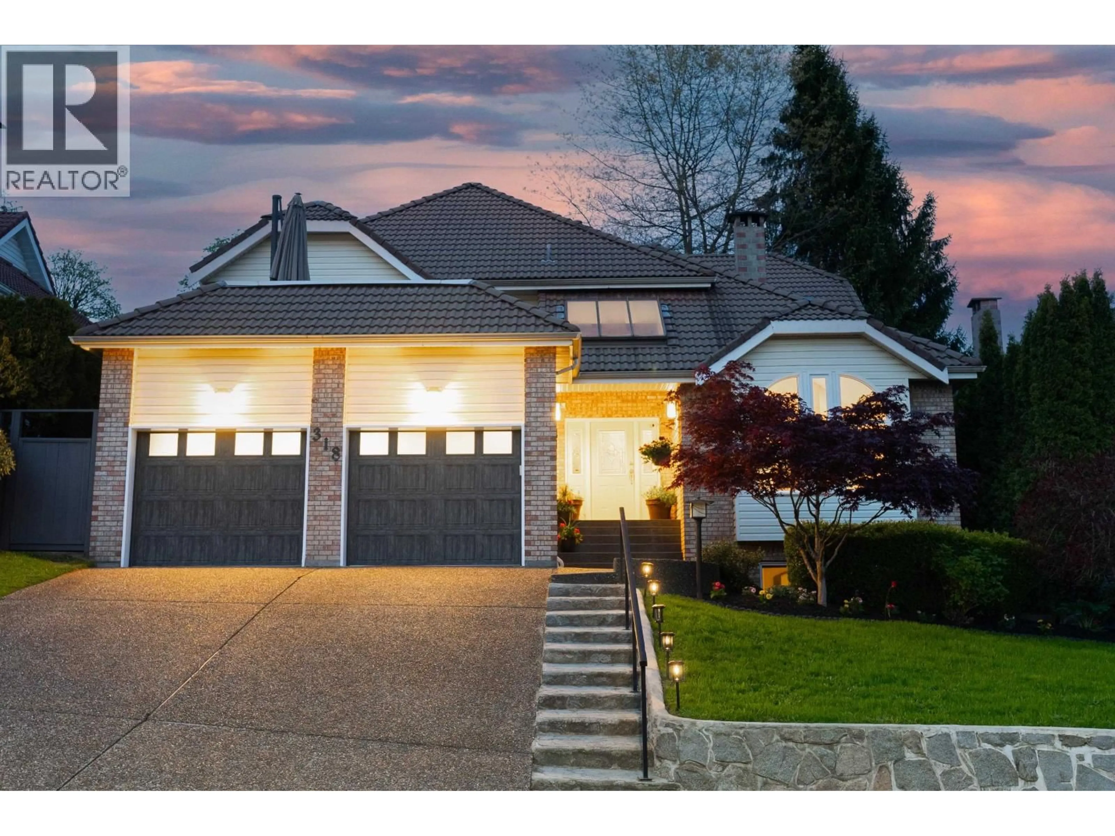 Home with vinyl exterior material, street for 318 ROCHE POINT DRIVE, North Vancouver British Columbia V7G2M2