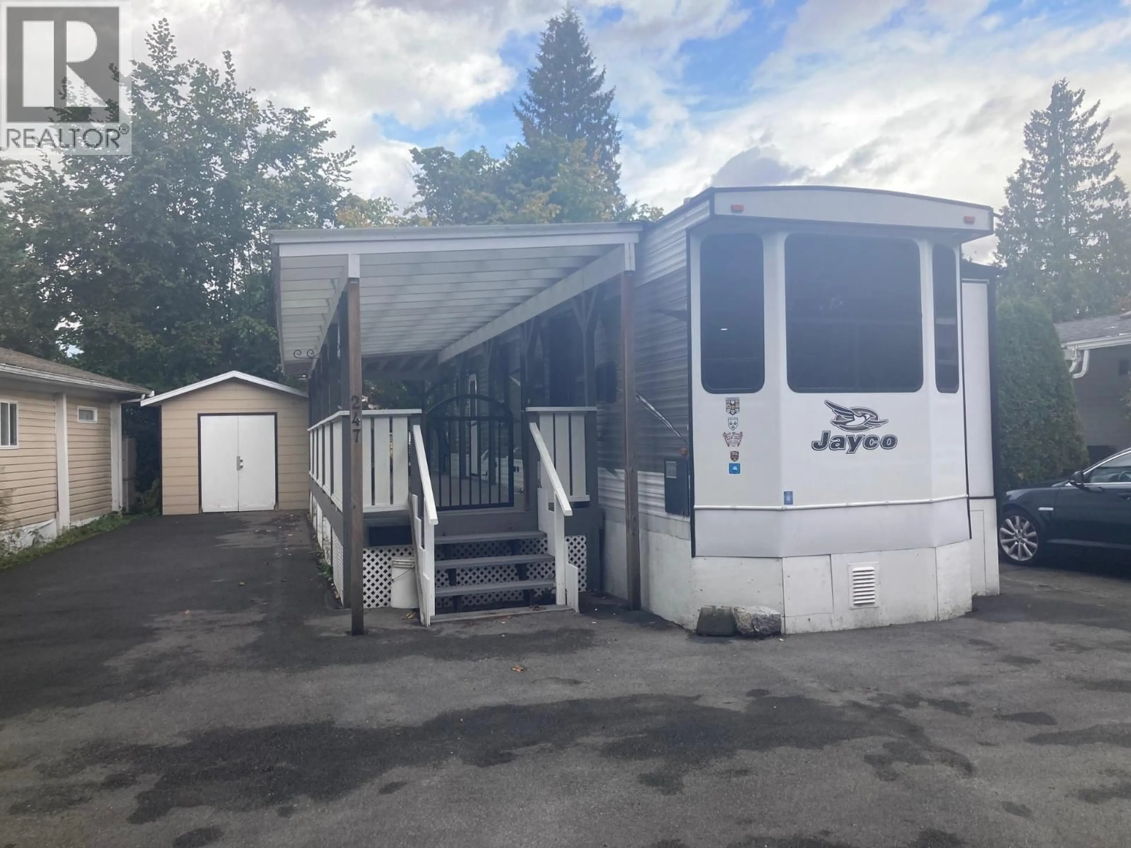 Unknown for 247 TOMAHAWK AVENUE, West Vancouver British Columbia V7P1C4