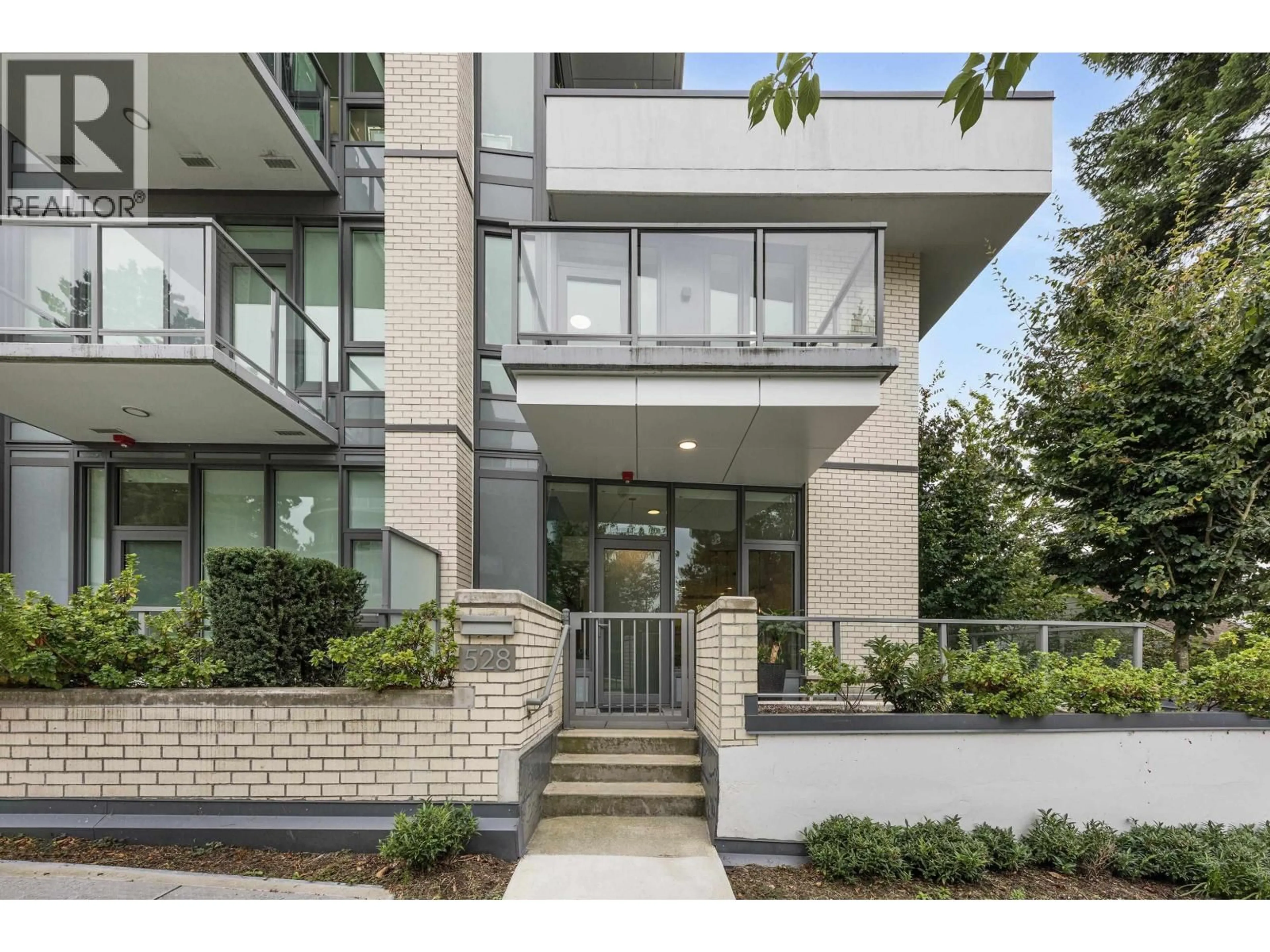 Unknown for 528 30TH AVENUE, Vancouver British Columbia V5Z2Z1