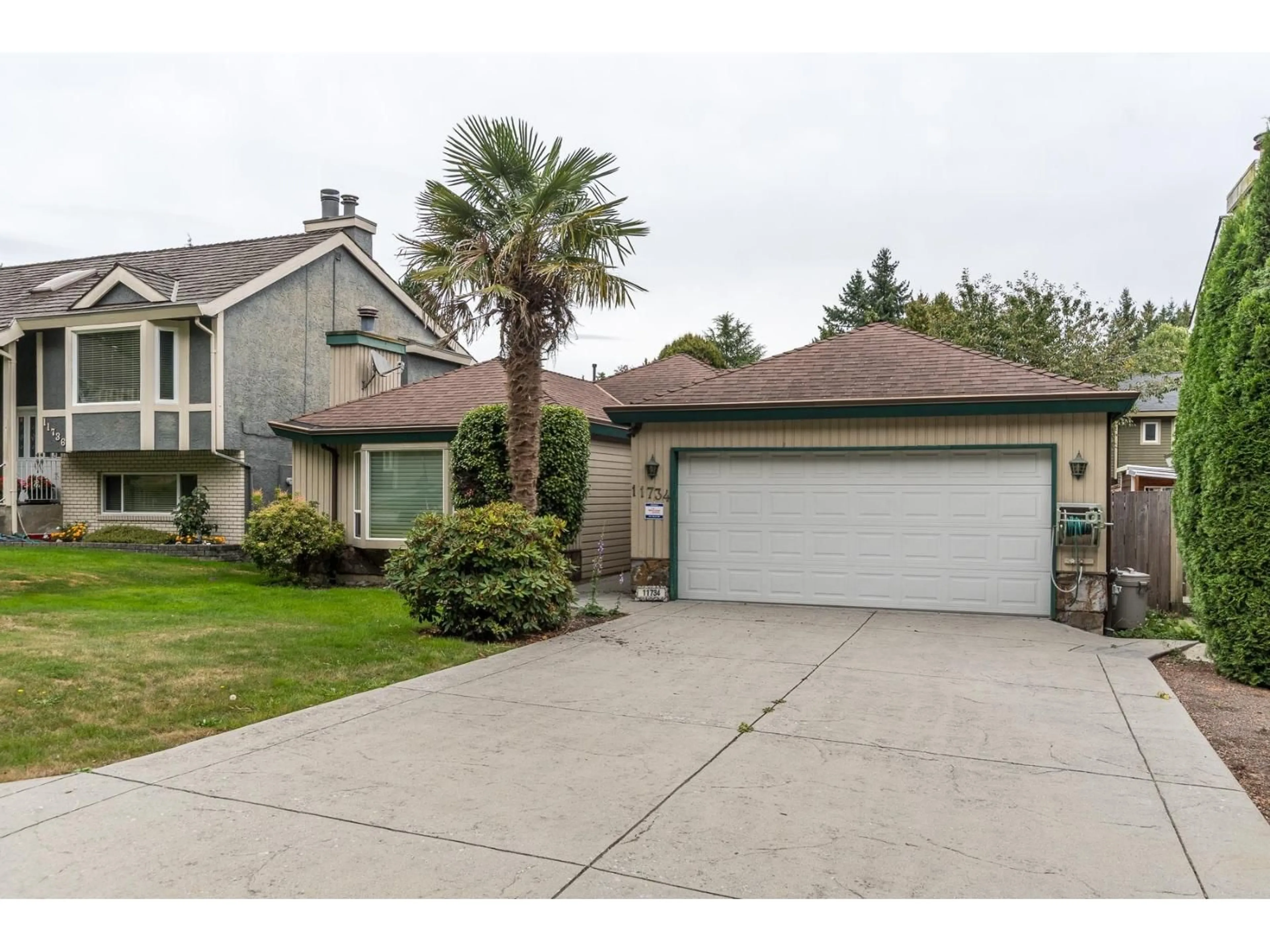 Home with vinyl exterior material, street for 11734 ALDERWOOD, Delta British Columbia V4E3E6