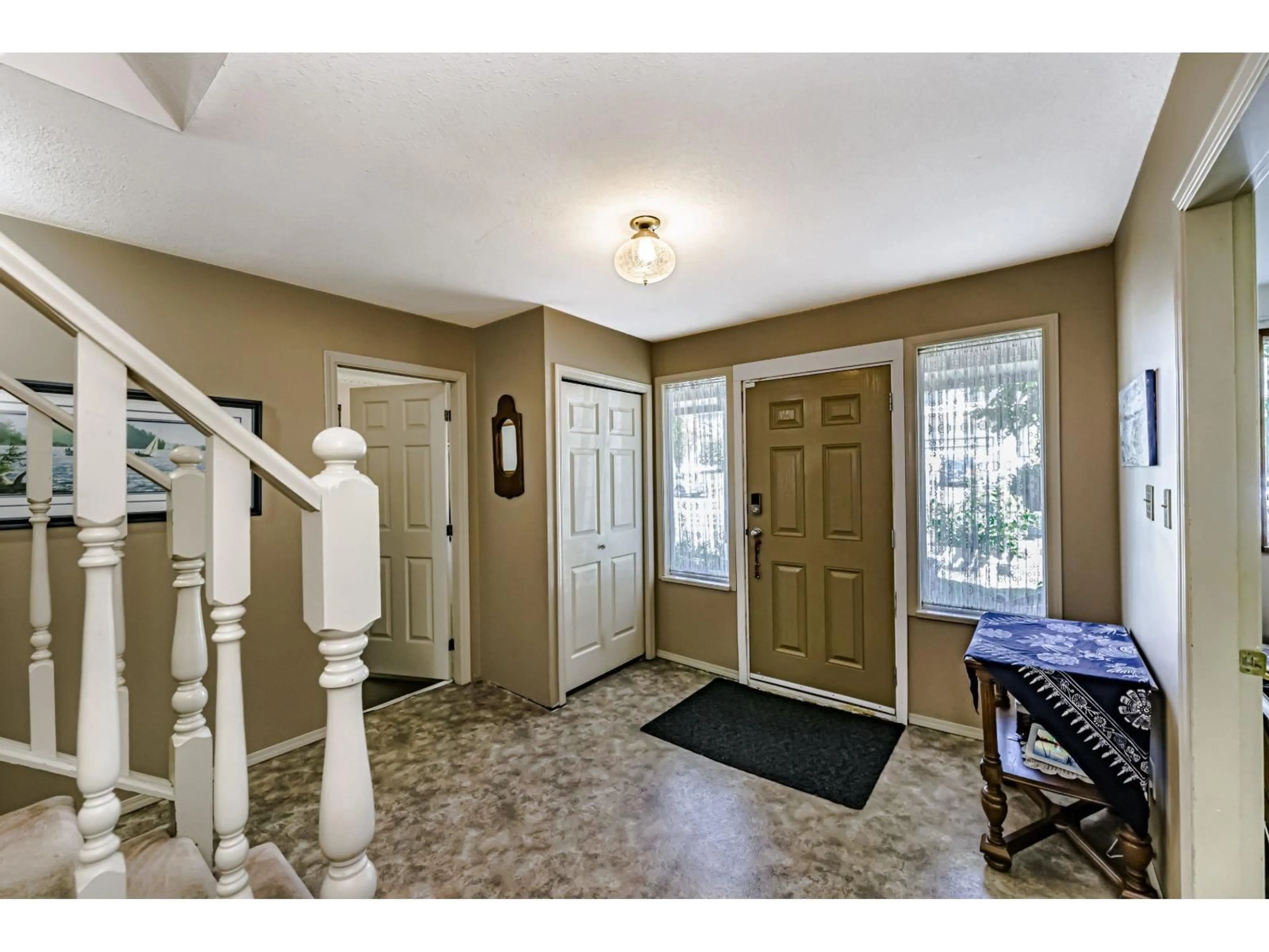 Indoor entryway for 8707 147, Surrey British Columbia V3S6L9