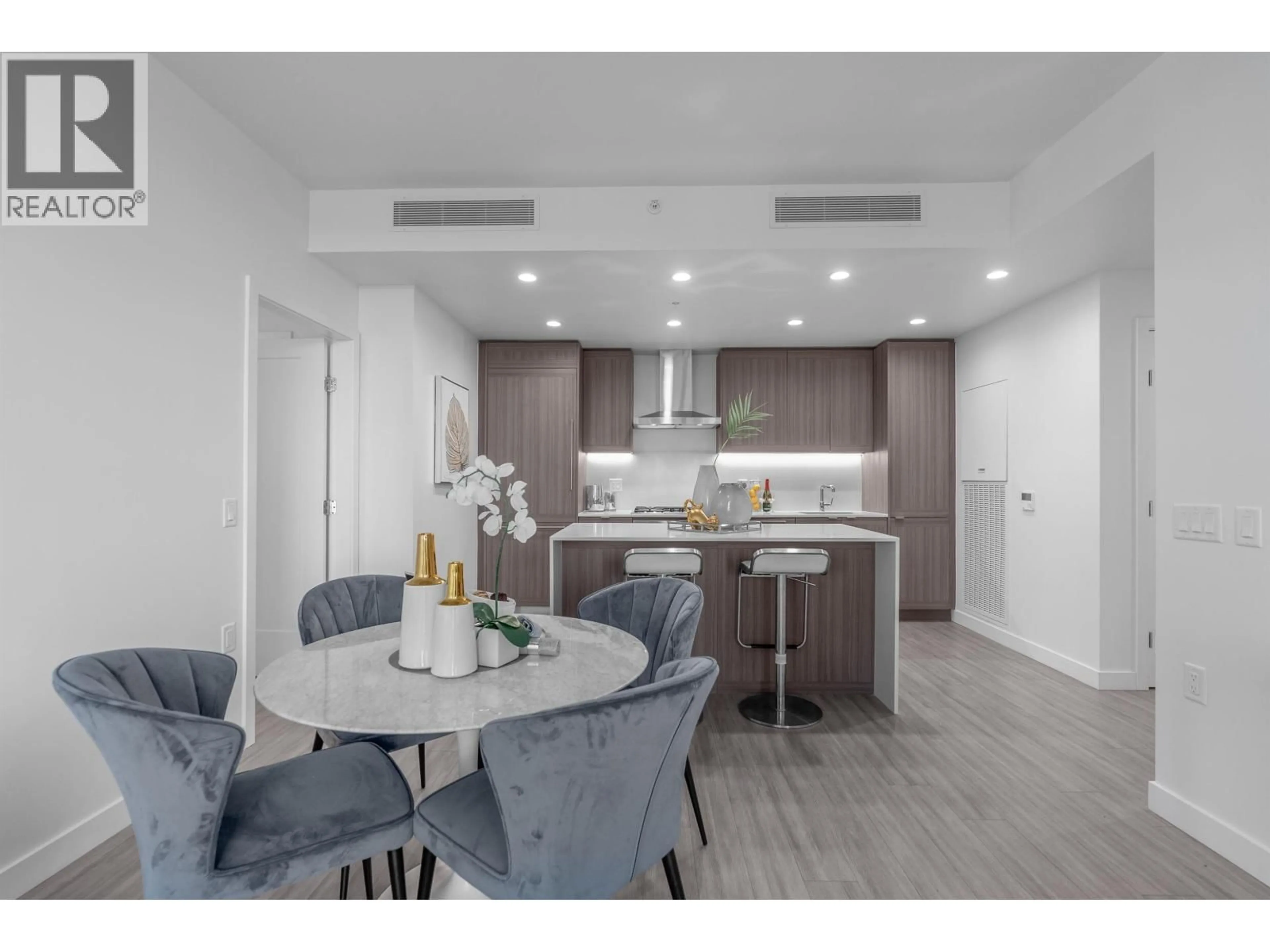 Open concept kitchen, unknown for 2702 - 2311 BETA AVENUE, Burnaby British Columbia V5C0M1