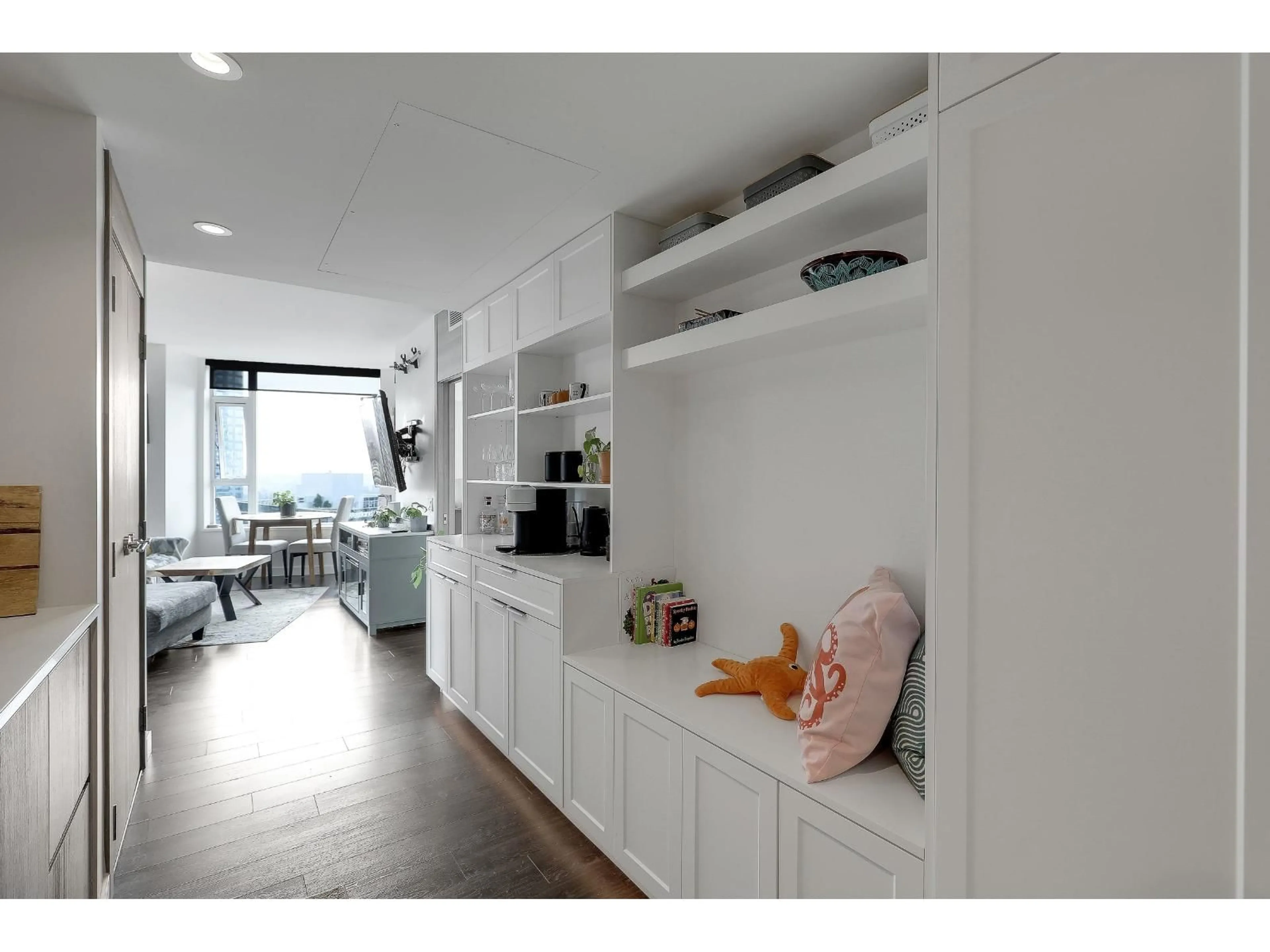 Open concept kitchen, wood/laminate floor for 2510 - 9887 WHALLEY, Surrey British Columbia V3T0P4