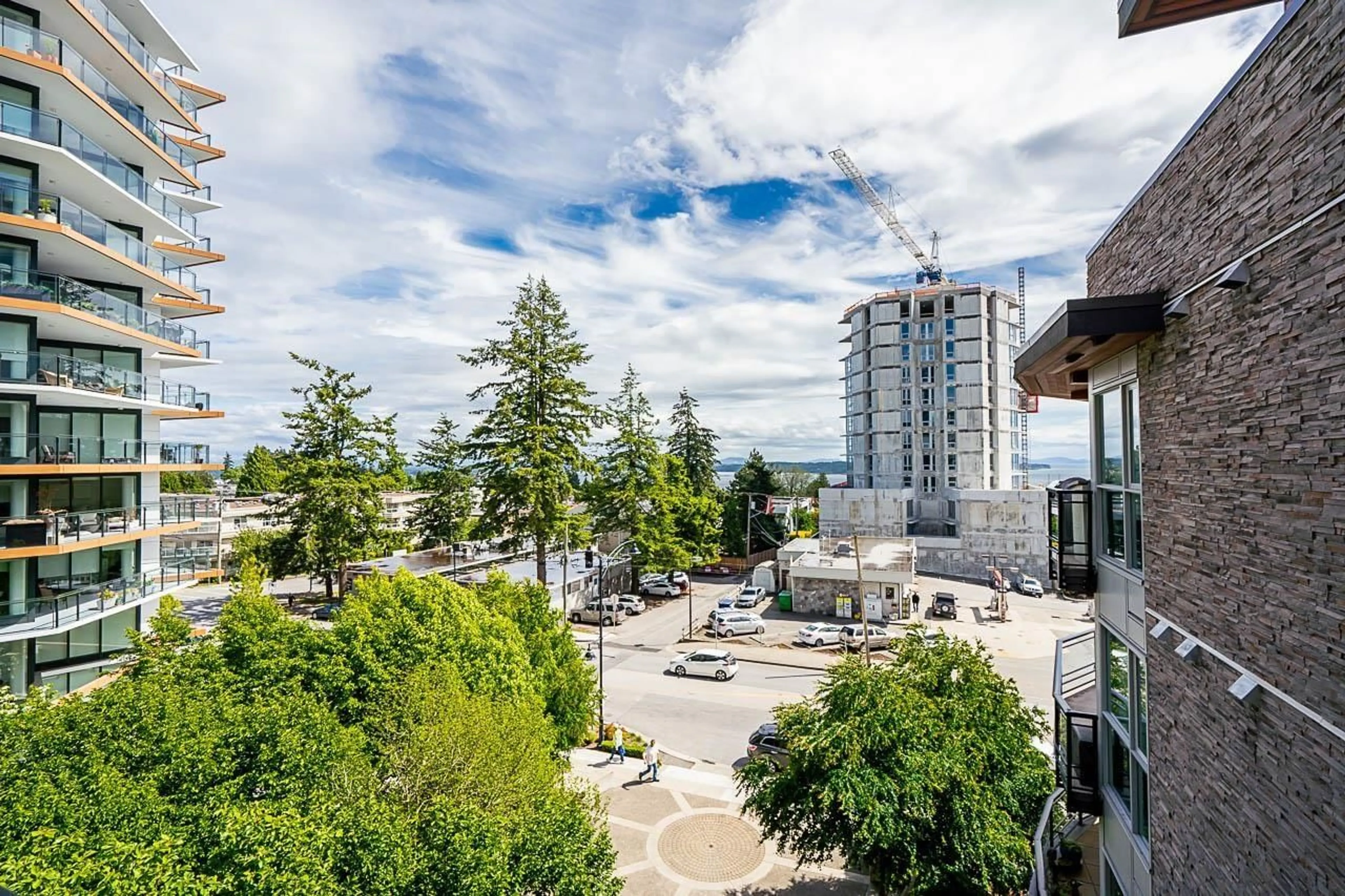 A pic from outside/outdoor area/front of a property/back of a property/a pic from drone, city buildings view from balcony for 405 - 1420 JOHNSTON, White Rock British Columbia V4B3Z5