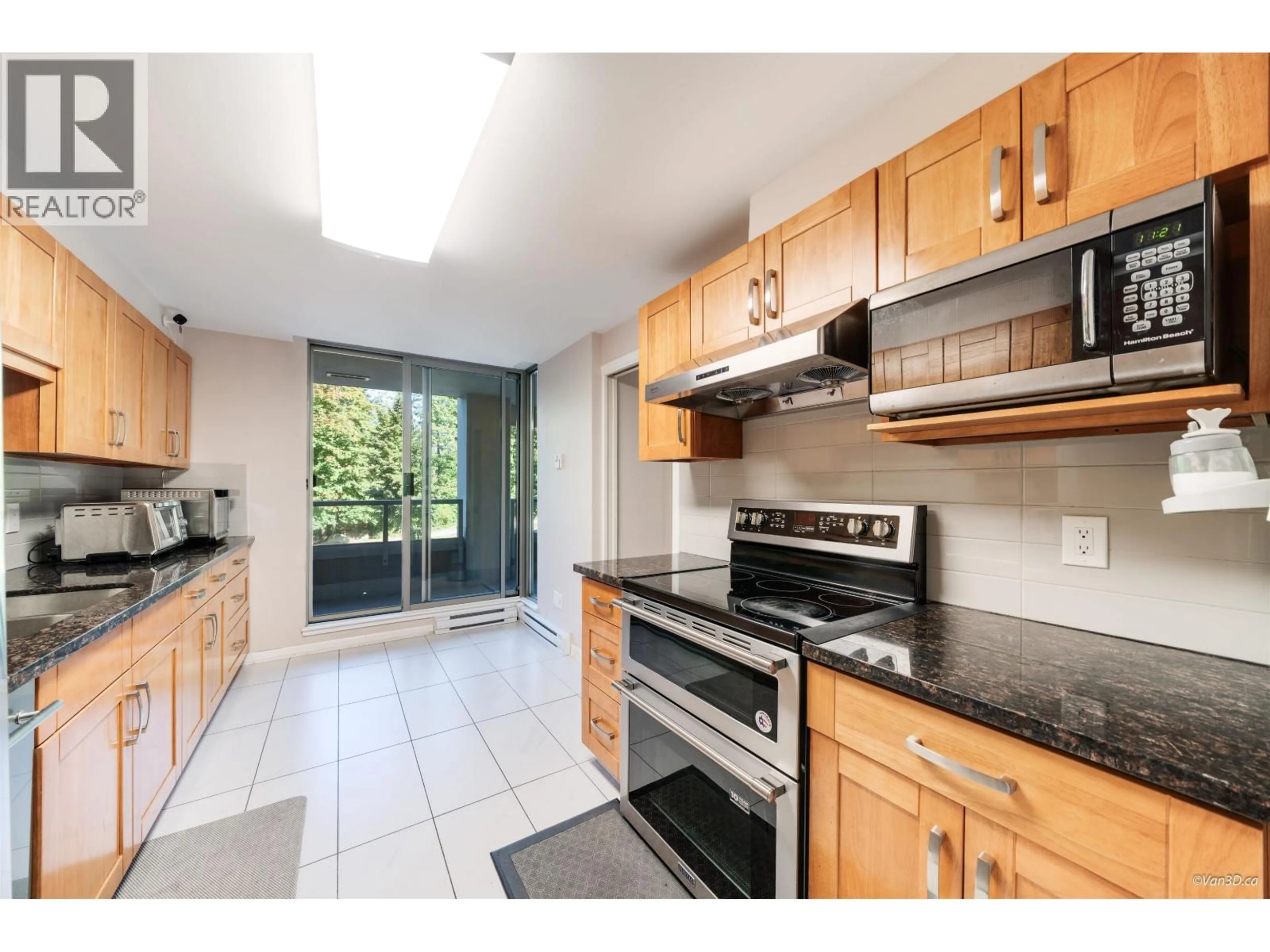 Unknown for 203 - 3070 GUILDFORD WAY, Coquitlam British Columbia V3B7R8