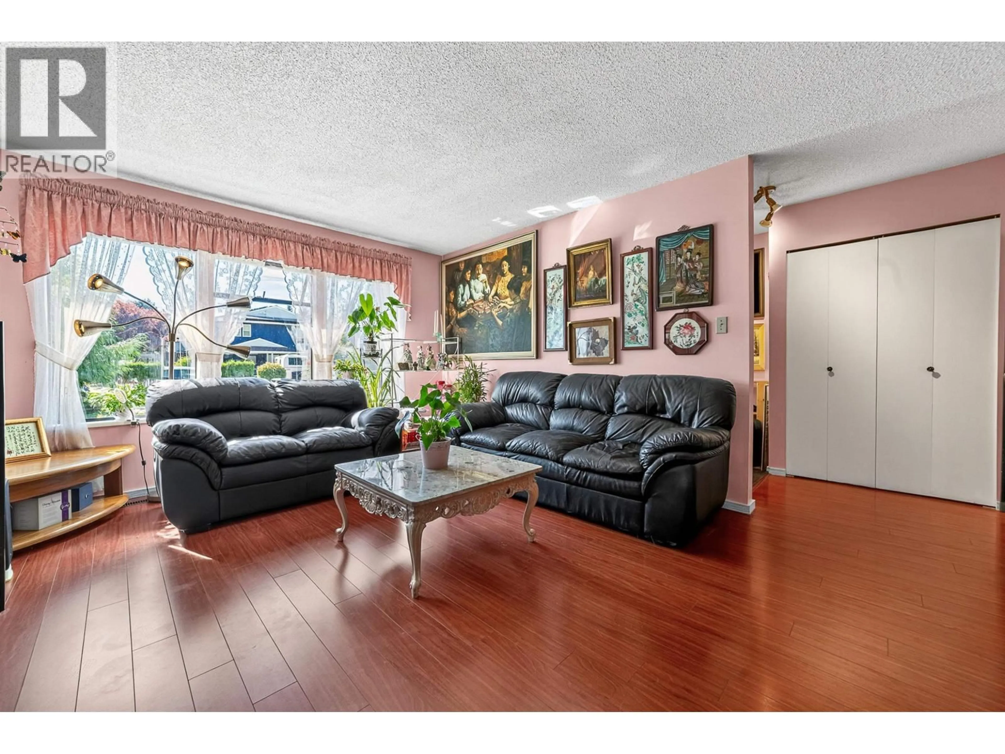 Living room with furniture, unknown for 1209 NESTOR STREET, Coquitlam British Columbia V3E1H3