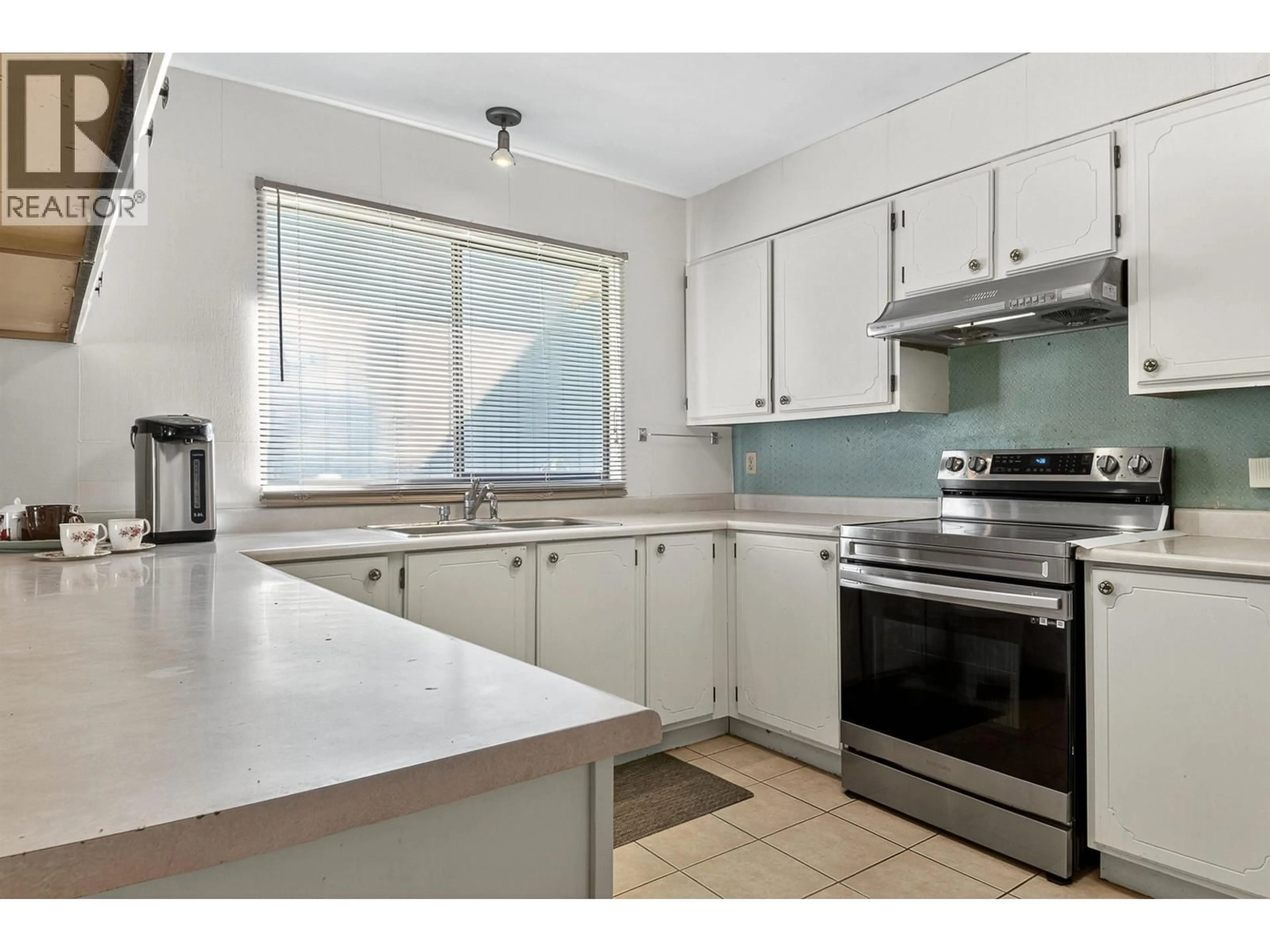 Standard kitchen, unknown for 1209 NESTOR STREET, Coquitlam British Columbia V3E1H3