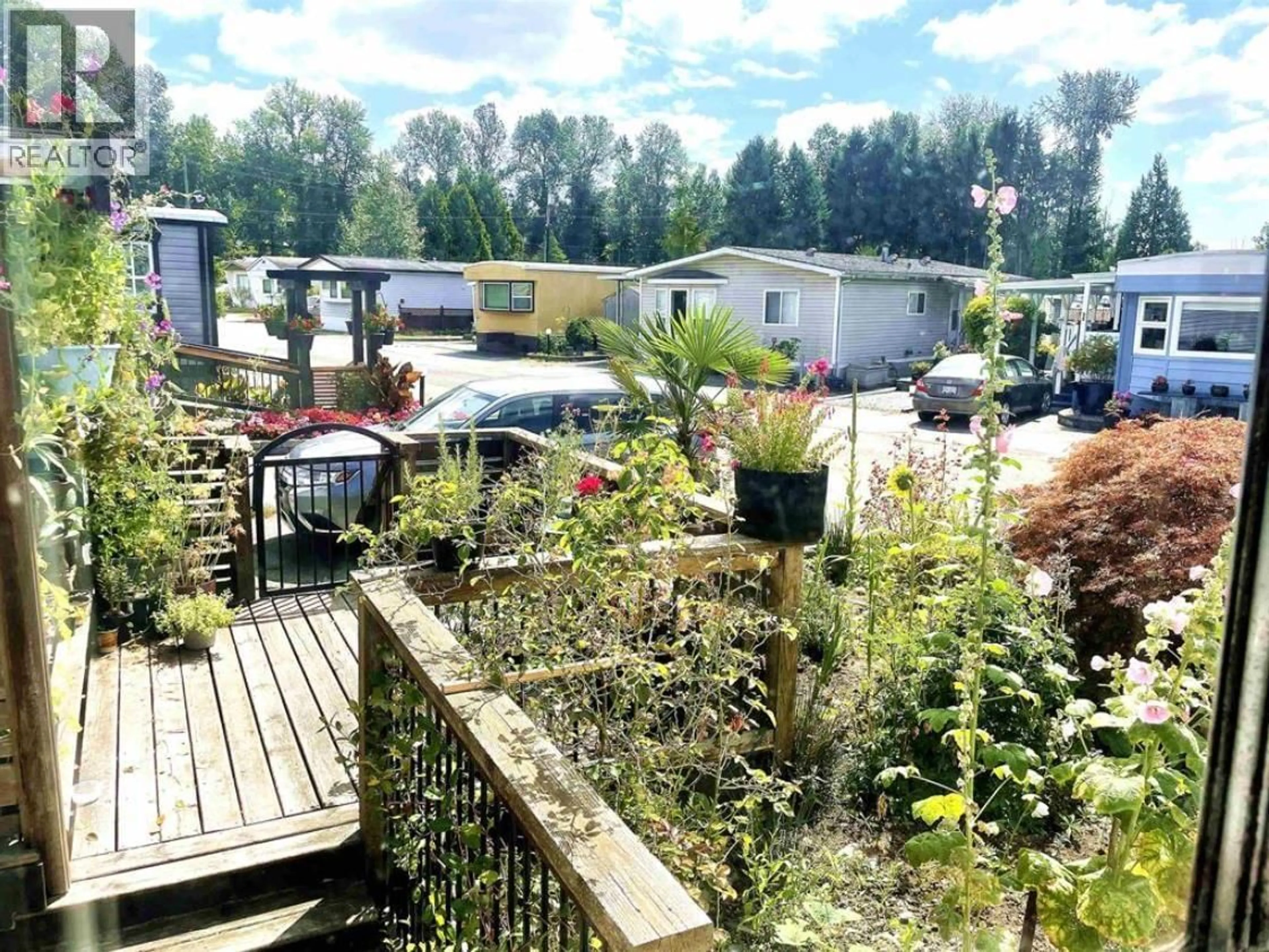 A pic from outside/outdoor area/front of a property/back of a property/a pic from drone, unknown for 93 - 201 CAYER STREET, Coquitlam British Columbia V3K5A9