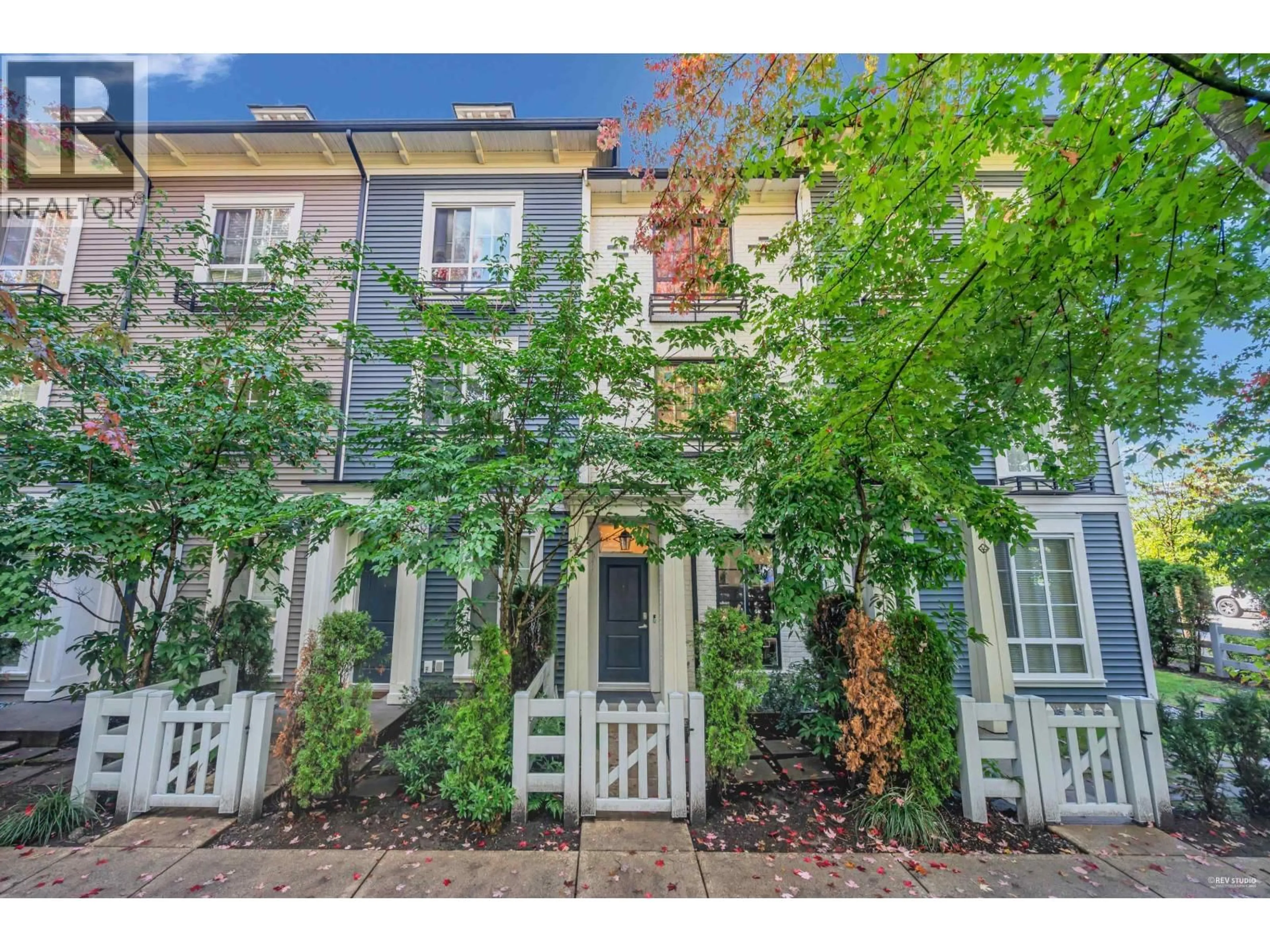A pic from outside/outdoor area/front of a property/back of a property/a pic from drone, street for 64 - 2423 AVON PLACE, Port Coquitlam British Columbia V3B0H5