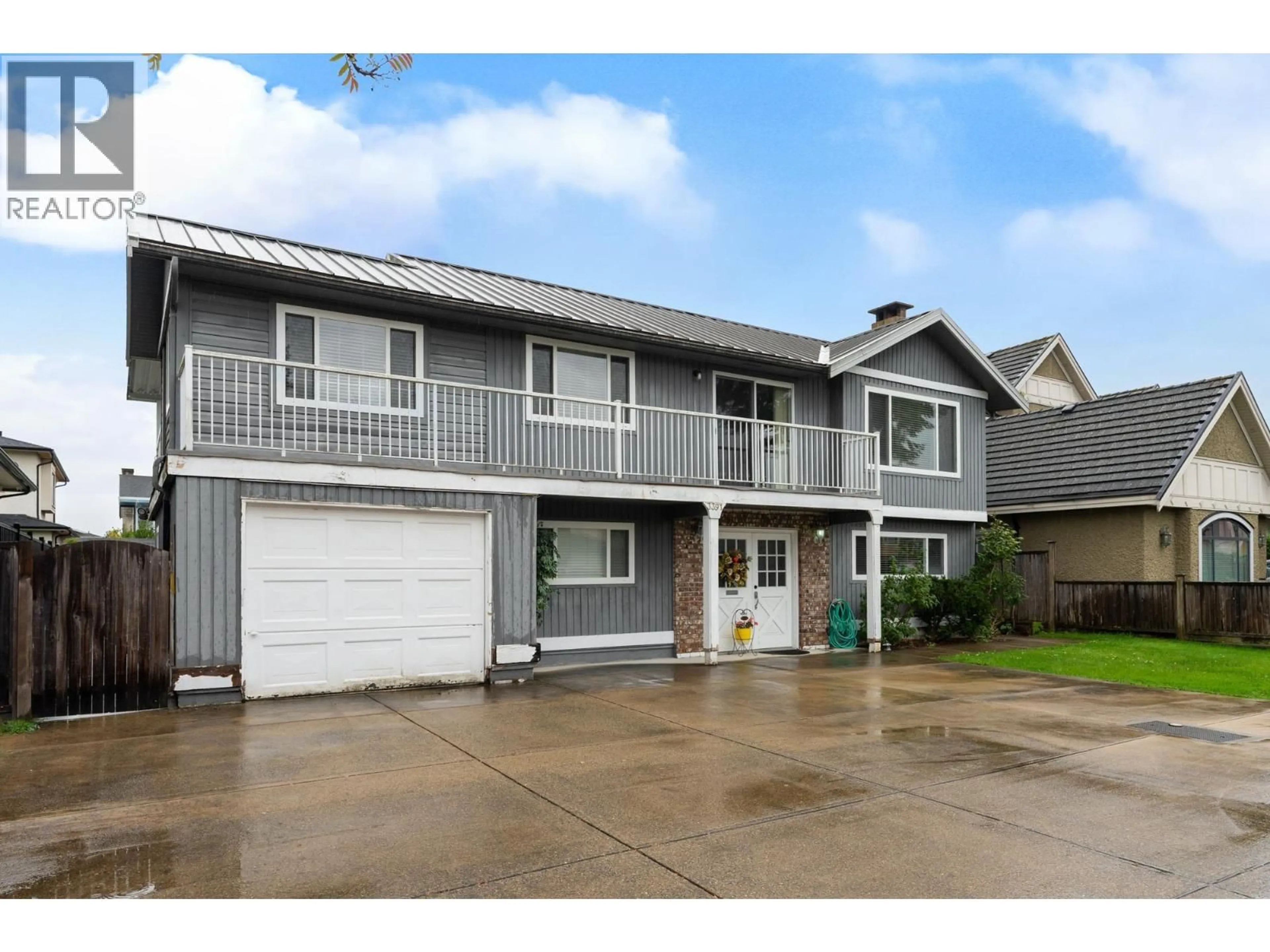 Home with vinyl exterior material, street for 3391 BOWEN DRIVE, Richmond British Columbia V7C4C6