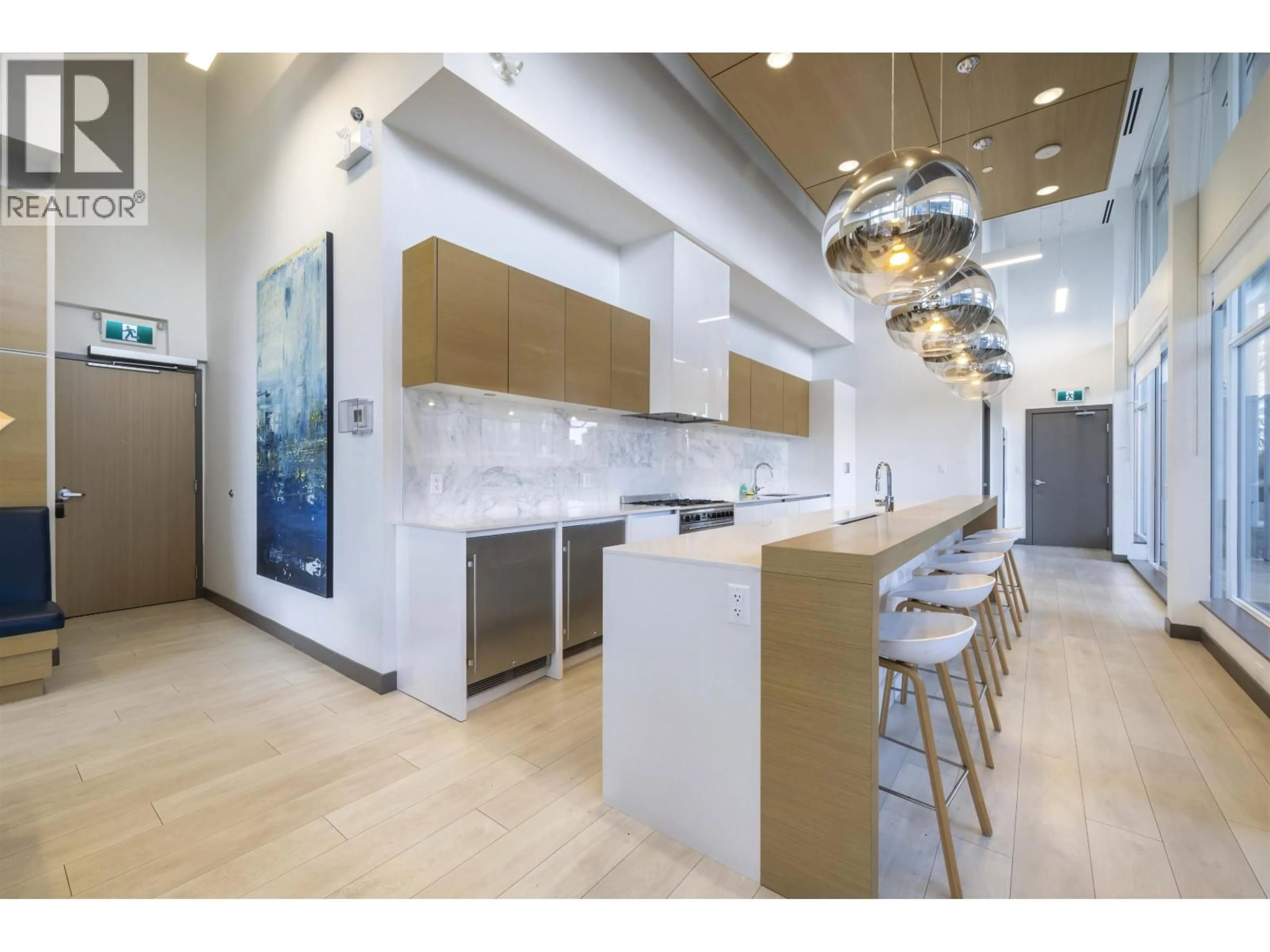 Contemporary kitchen, ceramic/tile floor for 4001 - 4670 ASSEMBLY WAY, Burnaby British Columbia V5H0H3