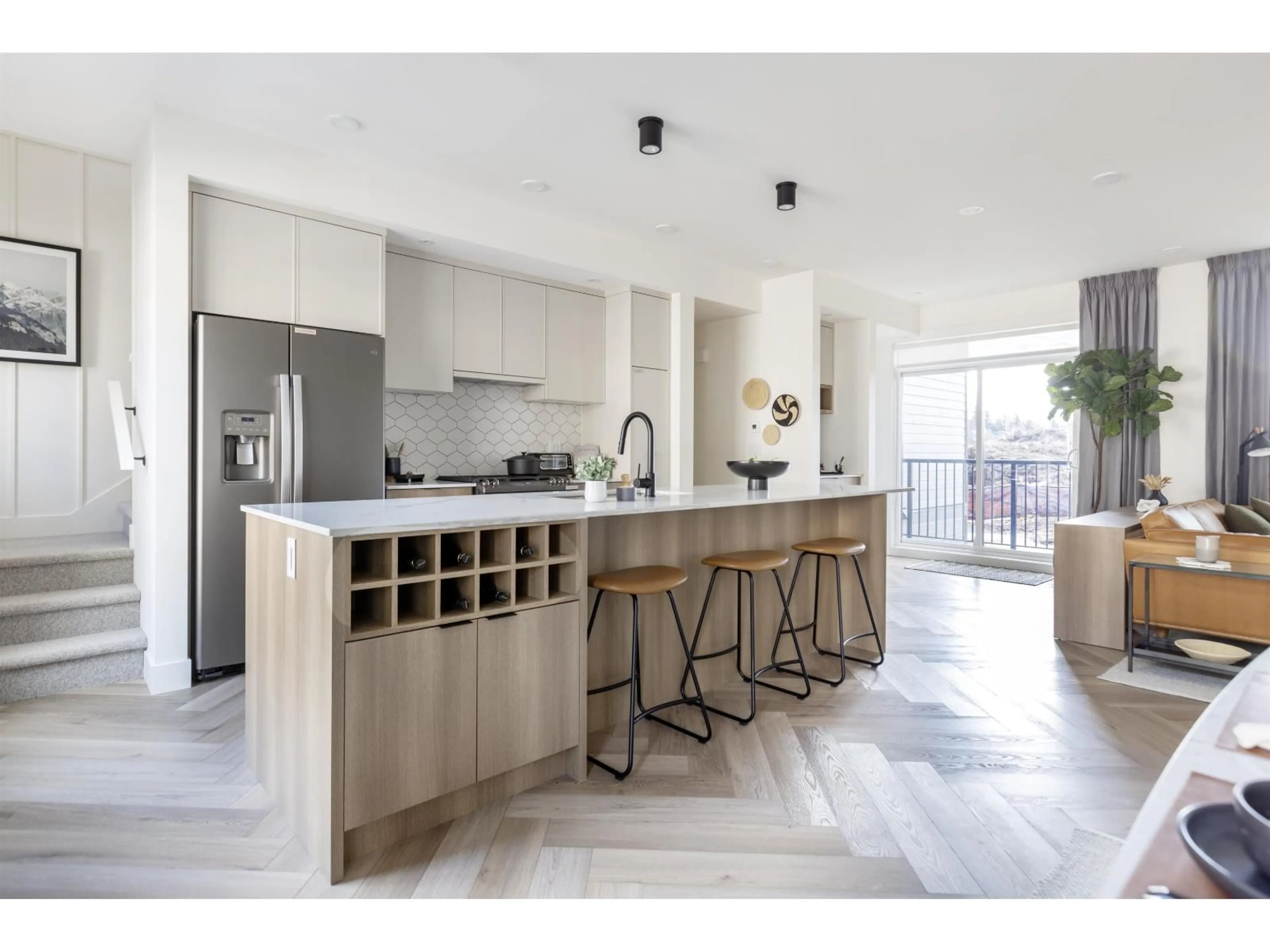 Contemporary kitchen, unknown for 140 - 2350 165, Surrey British Columbia V3Z1J9
