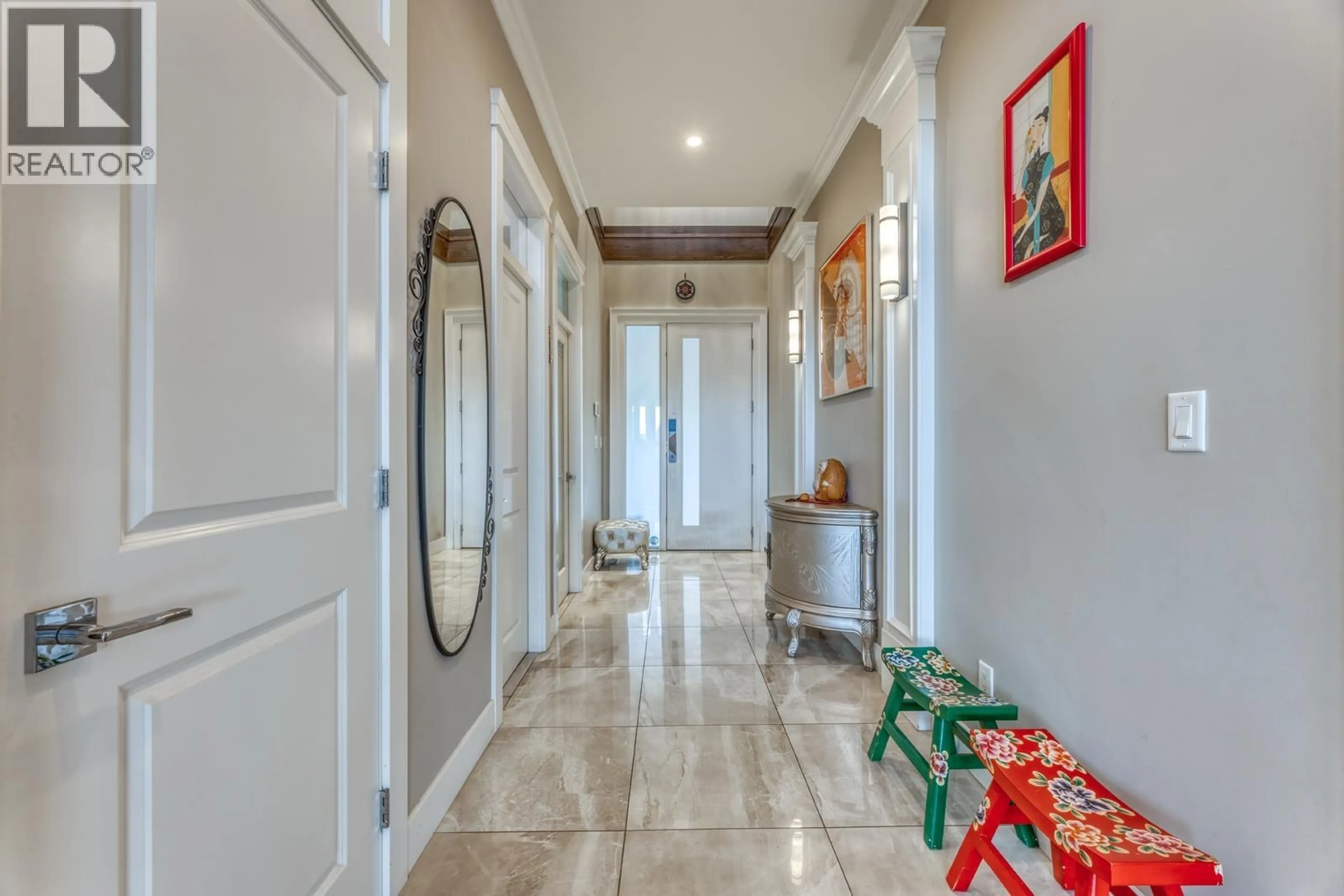 Indoor foyer for 3420 PRITCHETT PLACE, Coquitlam British Columbia V3E0L2