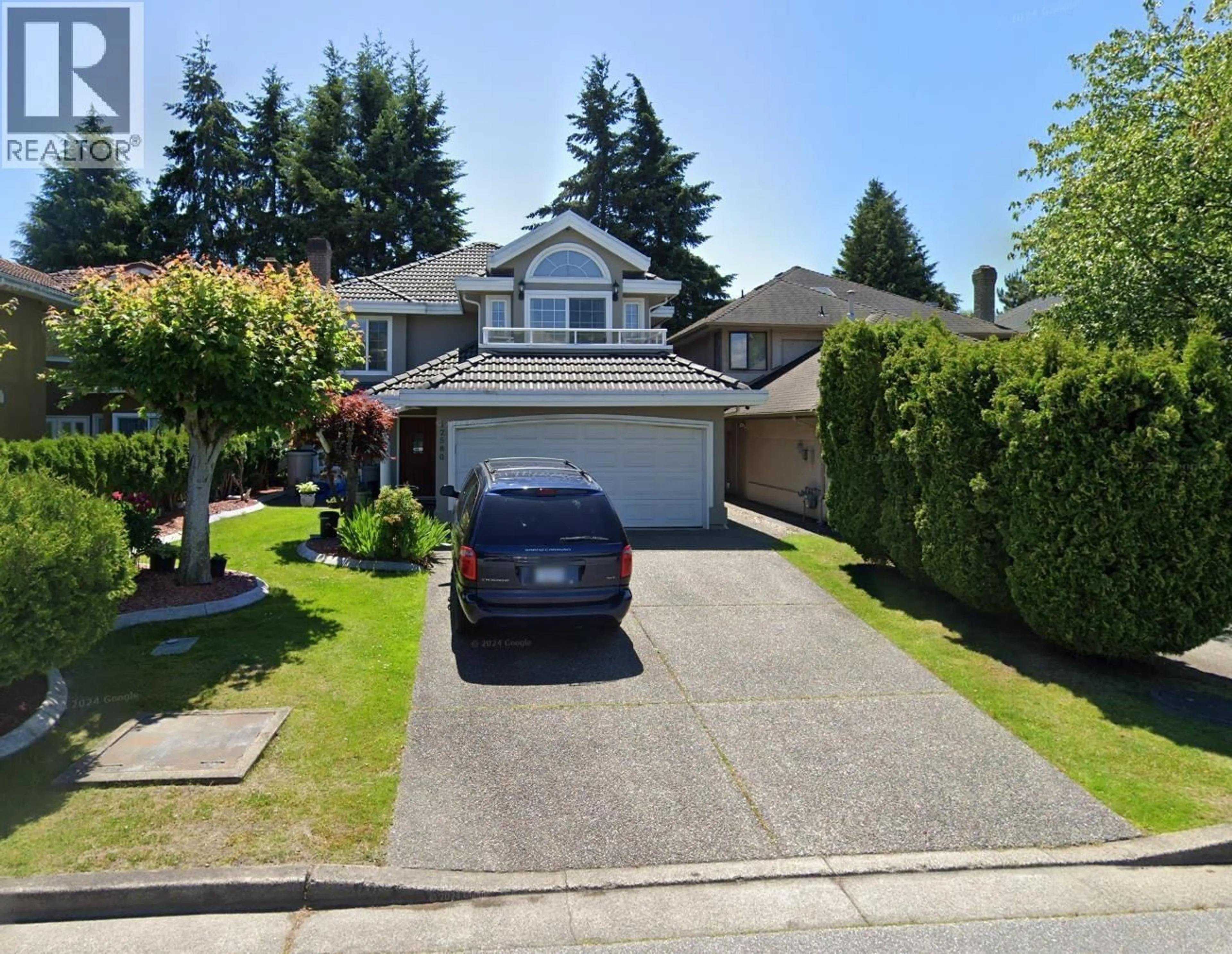 A pic from outside/outdoor area/front of a property/back of a property/a pic from drone, street for 12580 HARRISON AVENUE, Richmond British Columbia V6V2R9