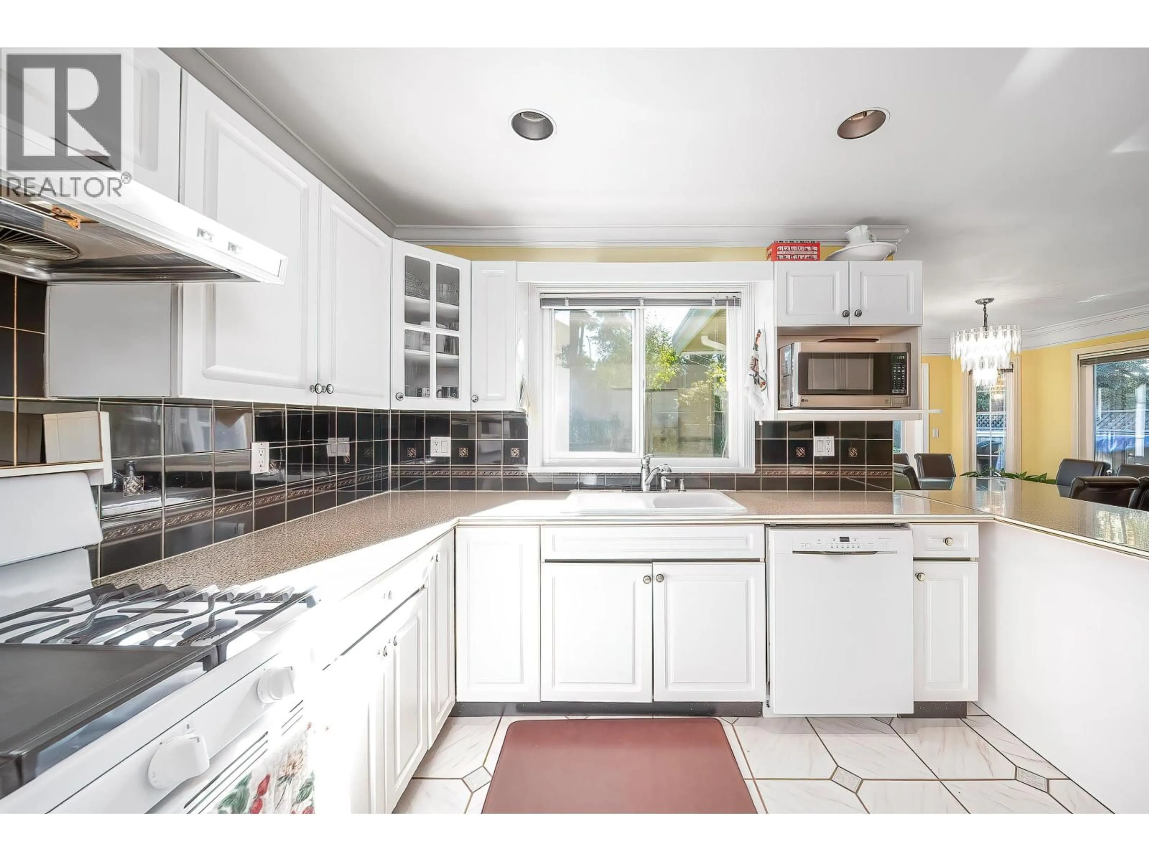 Unknown for 12580 HARRISON AVENUE, Richmond British Columbia V6V2R9