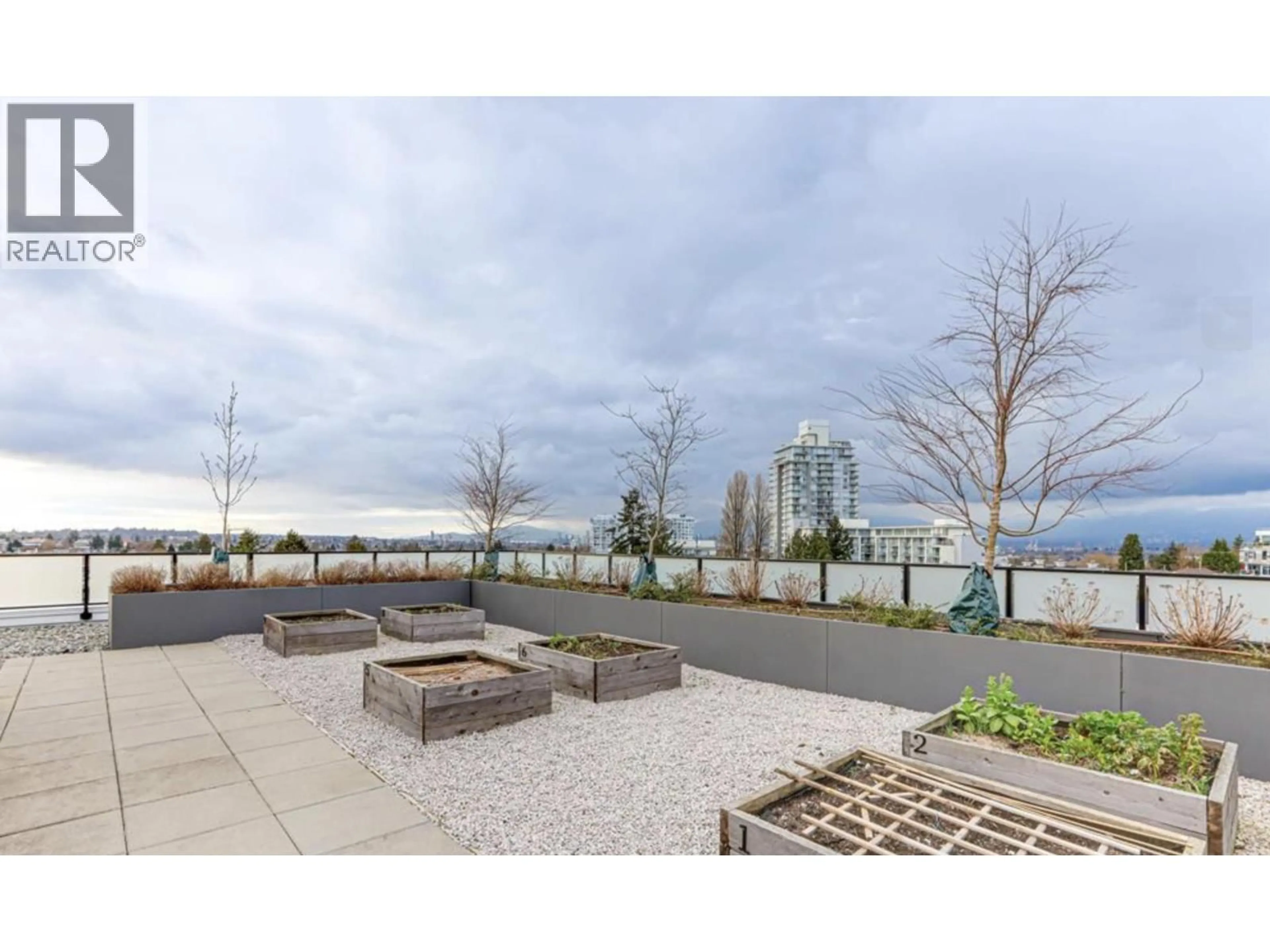 Patio, water/lake/river/ocean view for 204 - 4933 CLARENDON STREET, Vancouver British Columbia V5R3J3