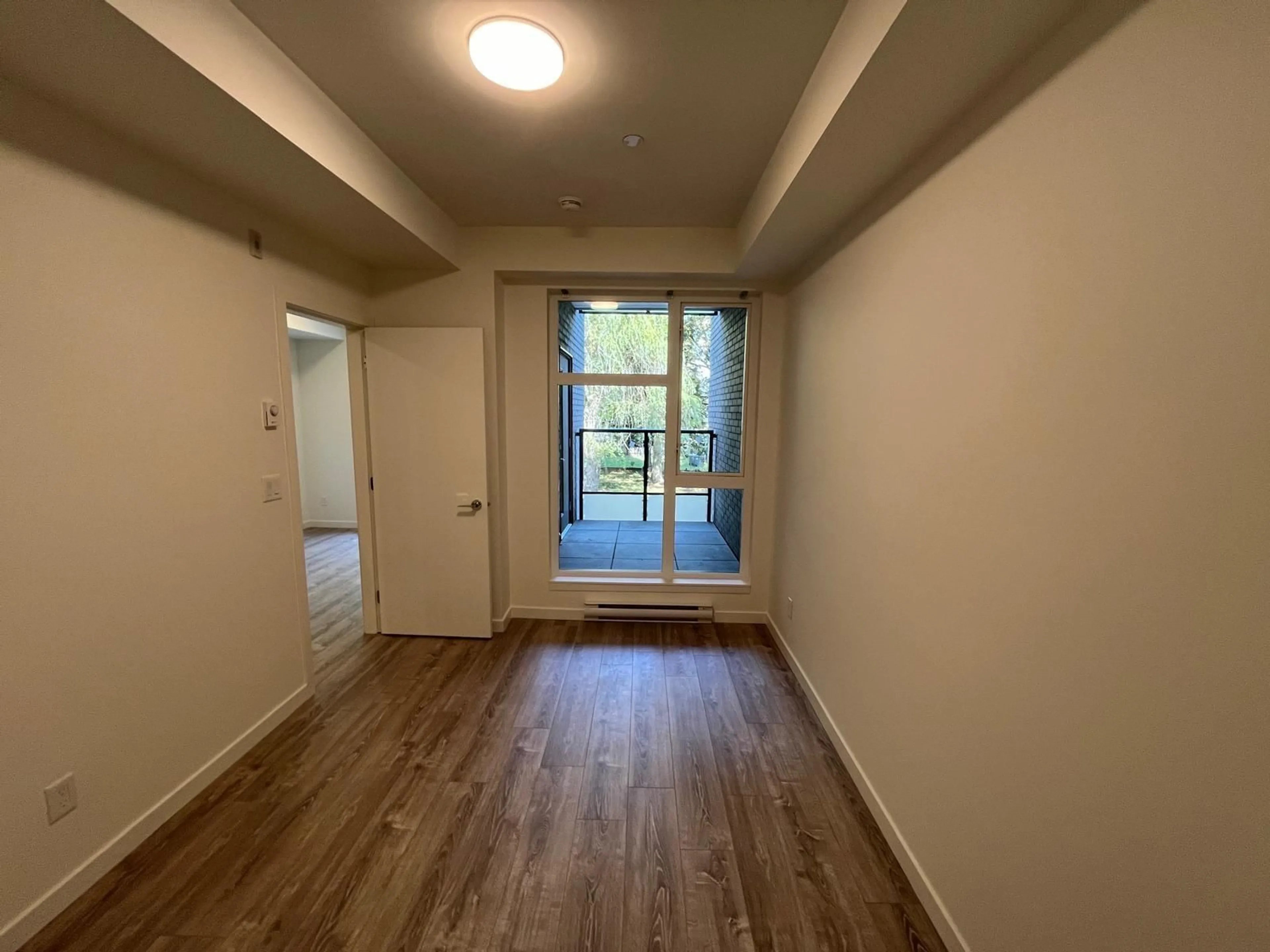 A pic of a room for E215 - 10829 140, Surrey British Columbia V3R0H4