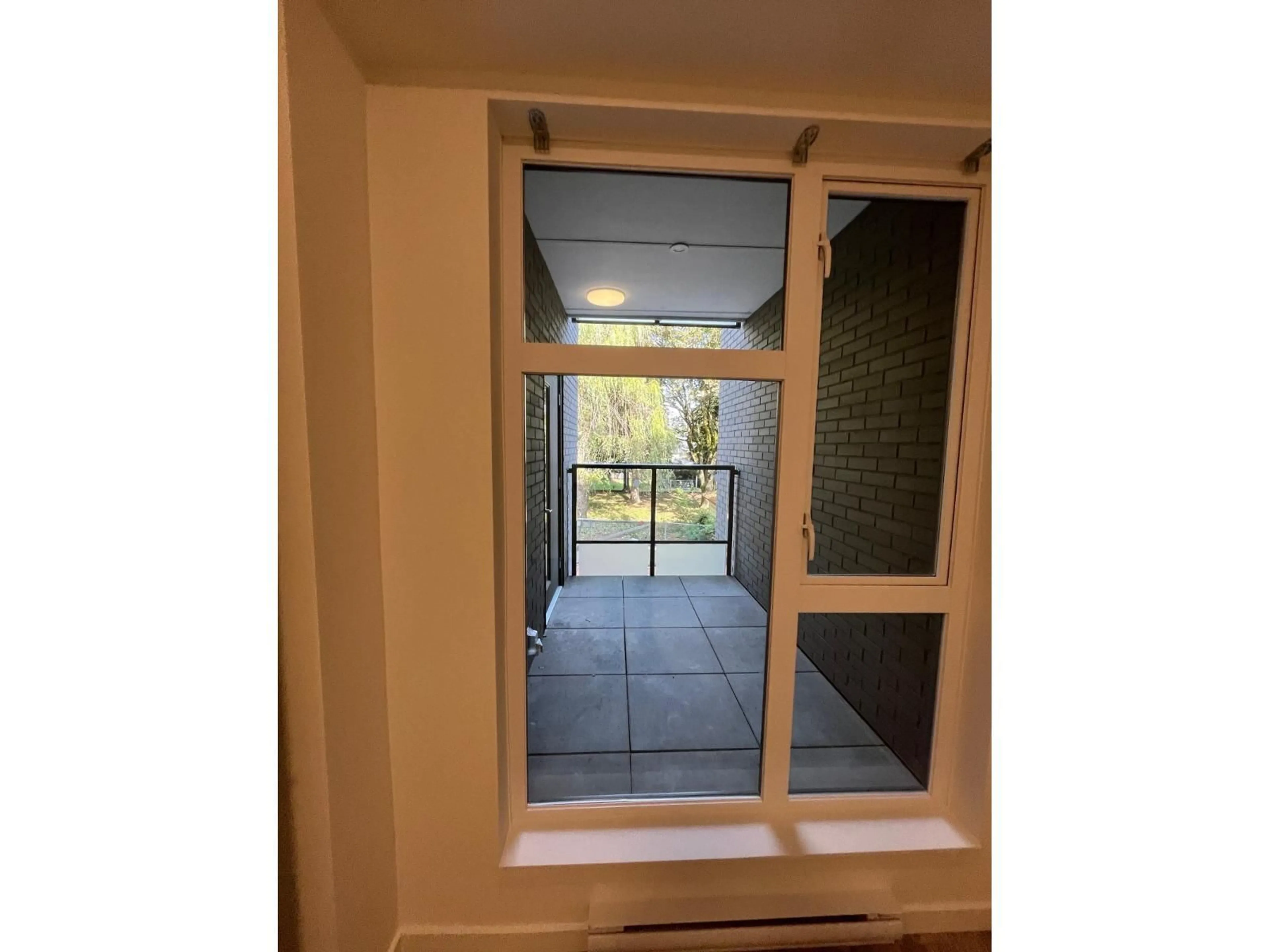 Indoor foyer for E215 - 10829 140, Surrey British Columbia V3R0H4