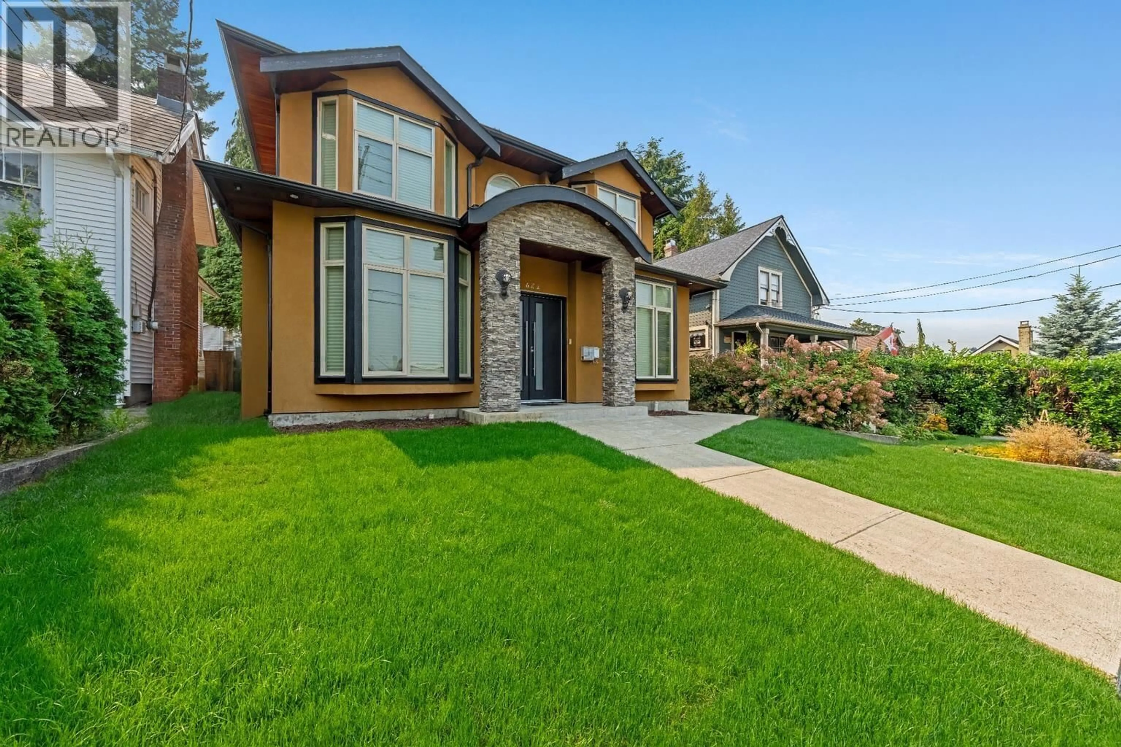 Home with brick exterior material, street for 622 COLBORNE STREET, New Westminster British Columbia V3L2C9