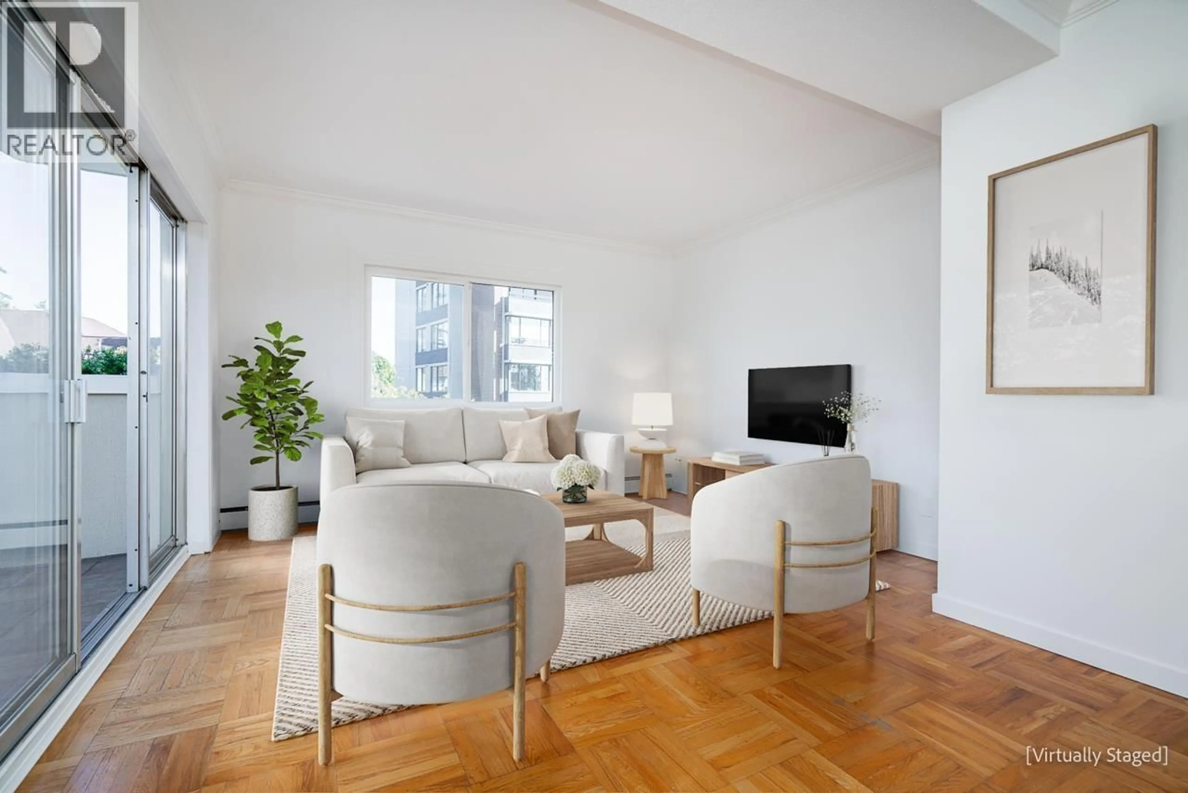 Living room with furniture, unknown for 305 - 2187 BELLEVUE AVENUE, West Vancouver British Columbia V7V1C2