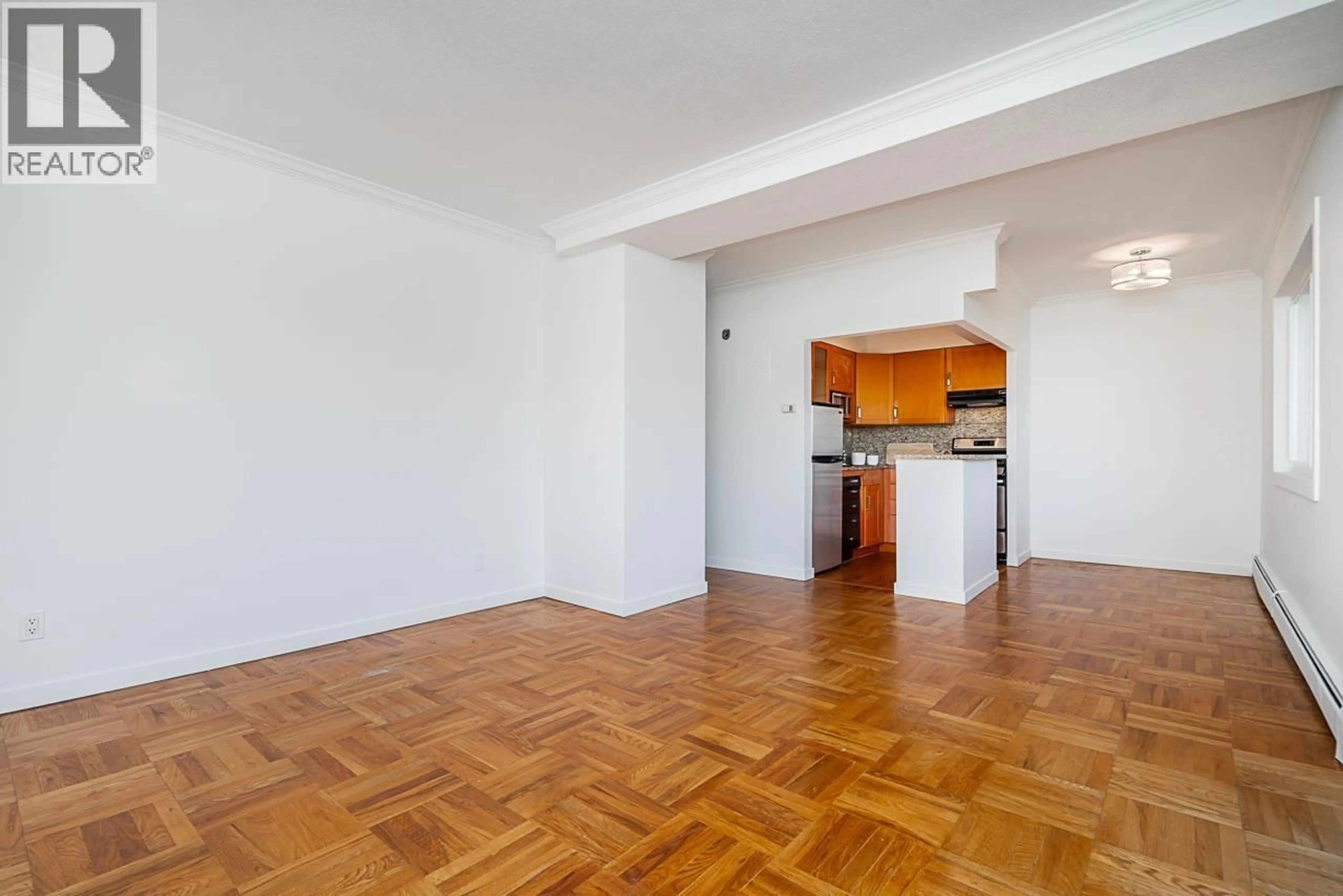 A pic of a room for 305 - 2187 BELLEVUE AVENUE, West Vancouver British Columbia V7V1C2