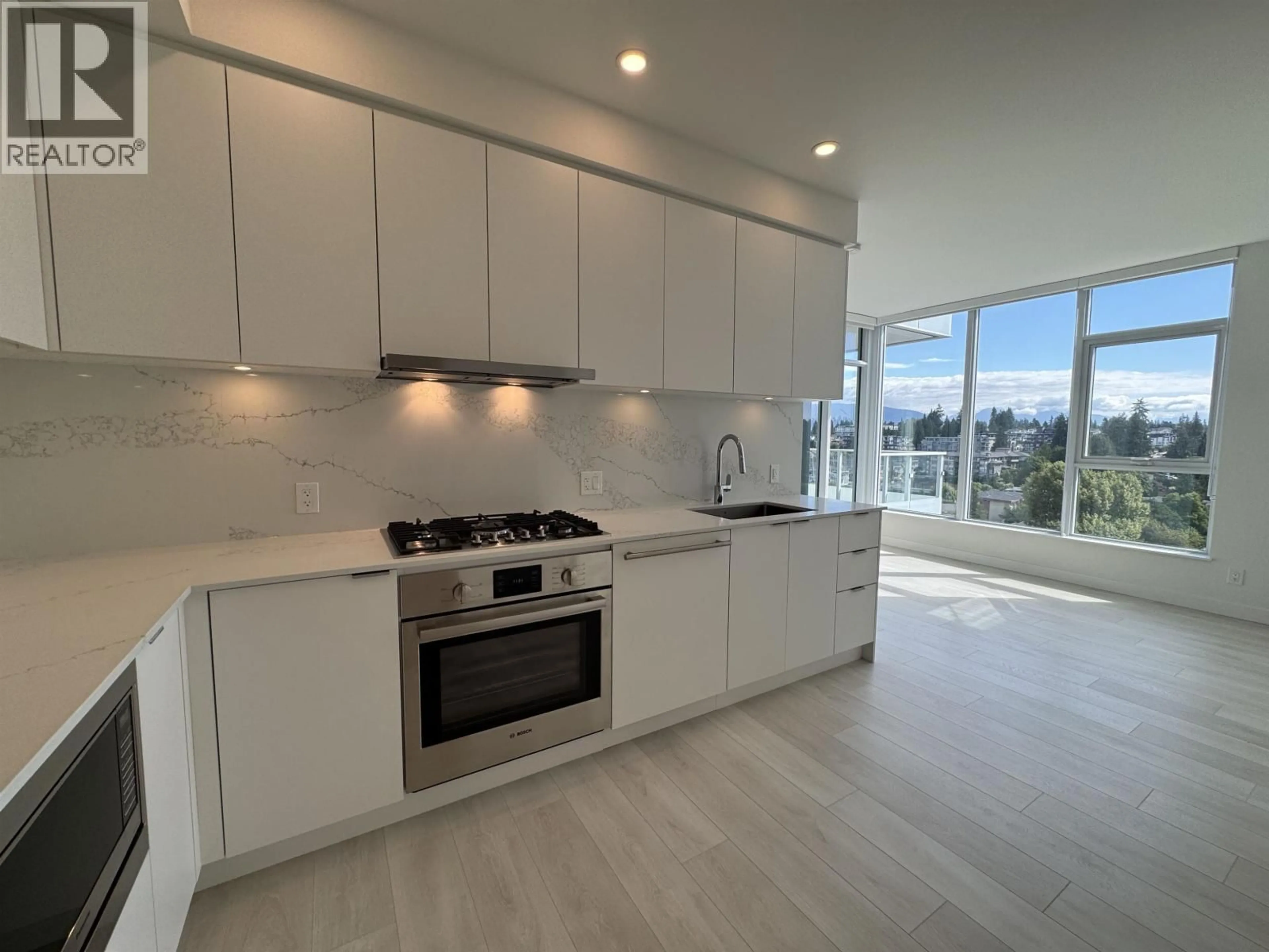 Open concept kitchen, ceramic/tile floor for 1209 - 537 COTTONWOOD AVENUE, Coquitlam British Columbia V3J0S4