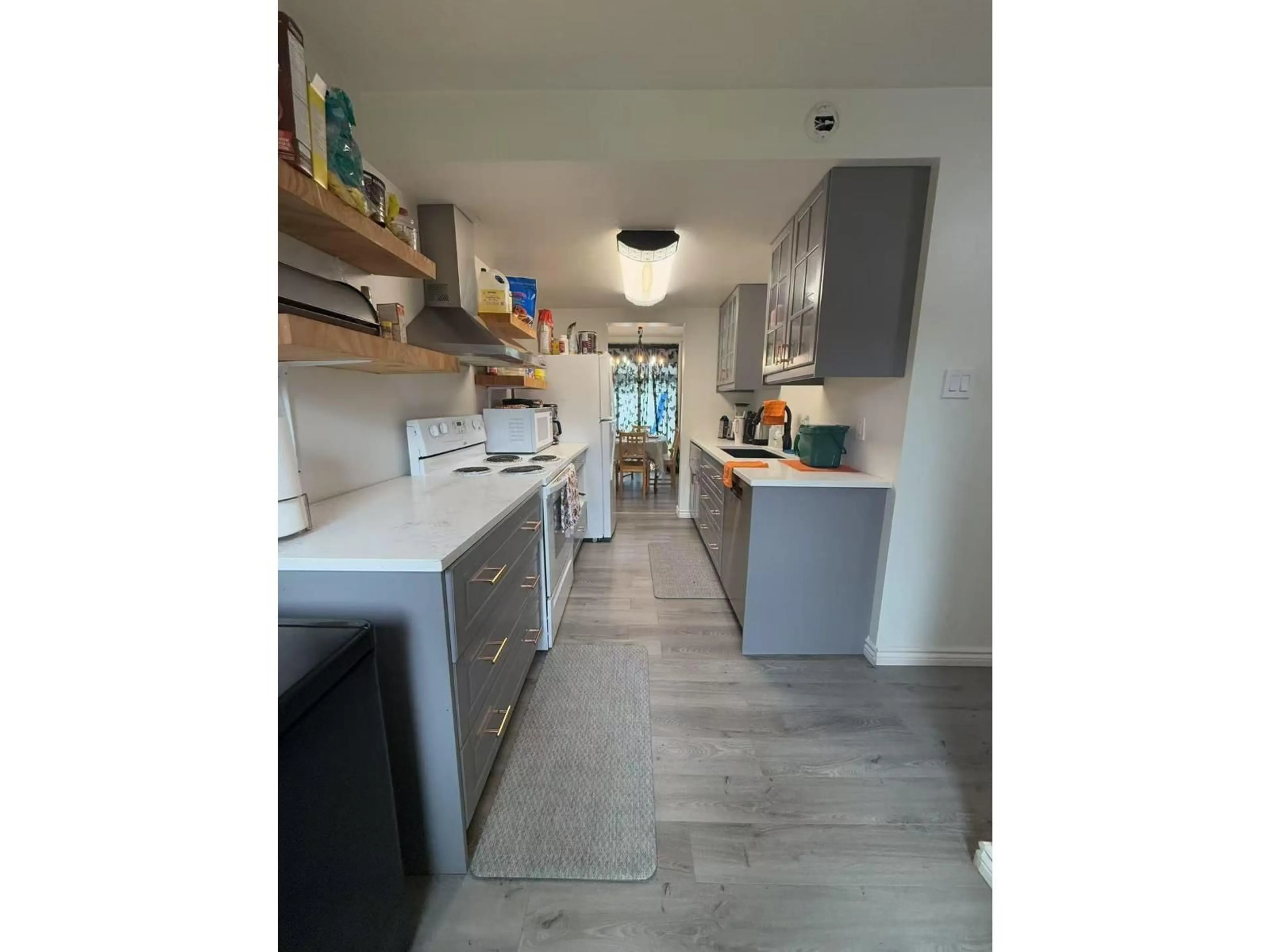 Unknown for 28 - 20307 53, Langley British Columbia V3A6S8
