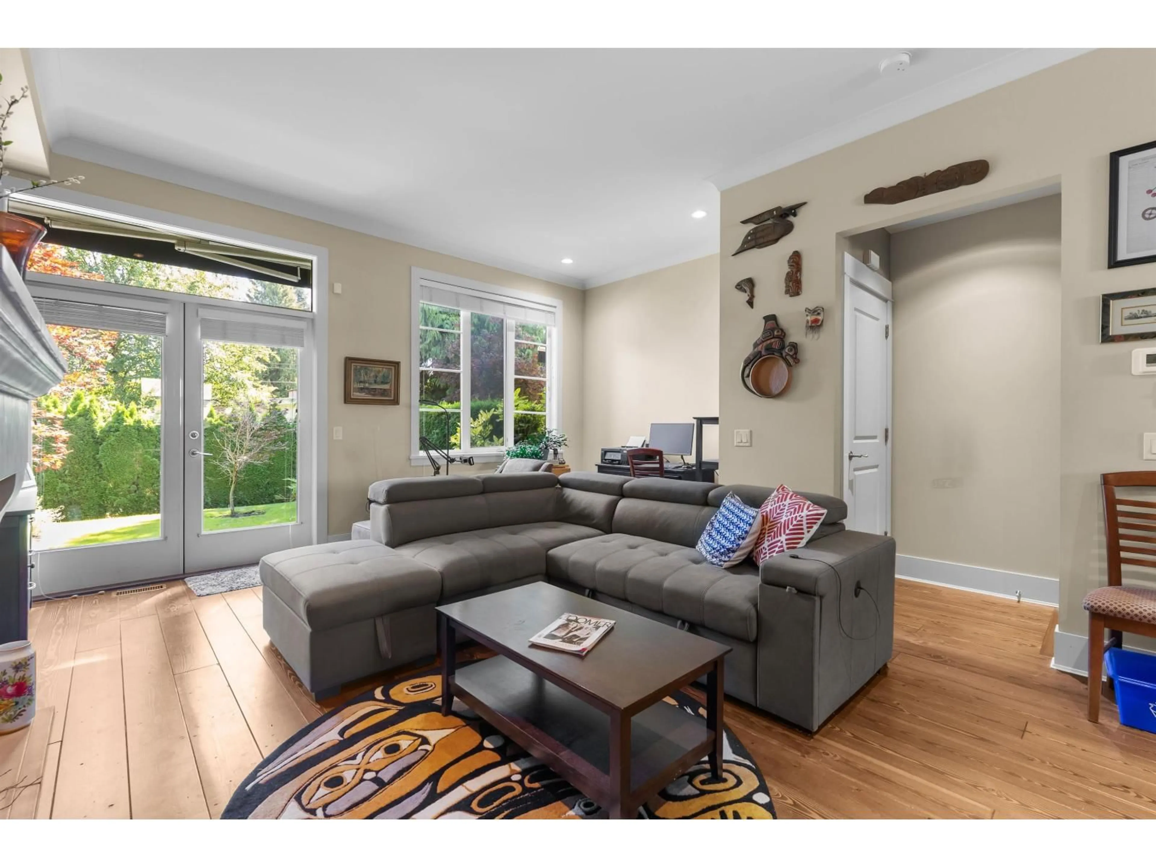 Living room with furniture, unknown for 420 - 2580 LANGDON, Abbotsford British Columbia V2T0A9