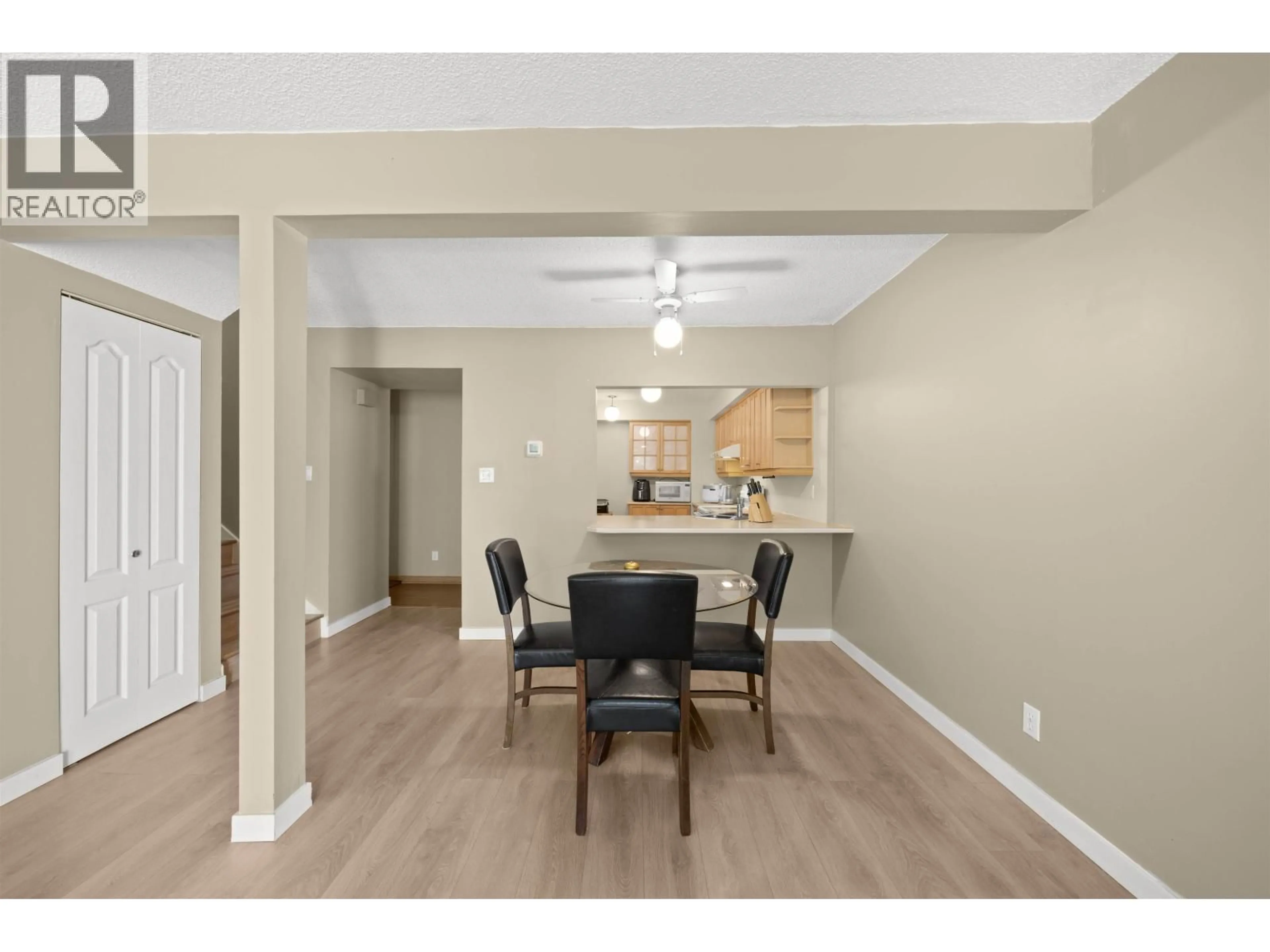 Dining room, wood/laminate floor for 1936 GOLETA DRIVE, Burnaby British Columbia V5A1P6