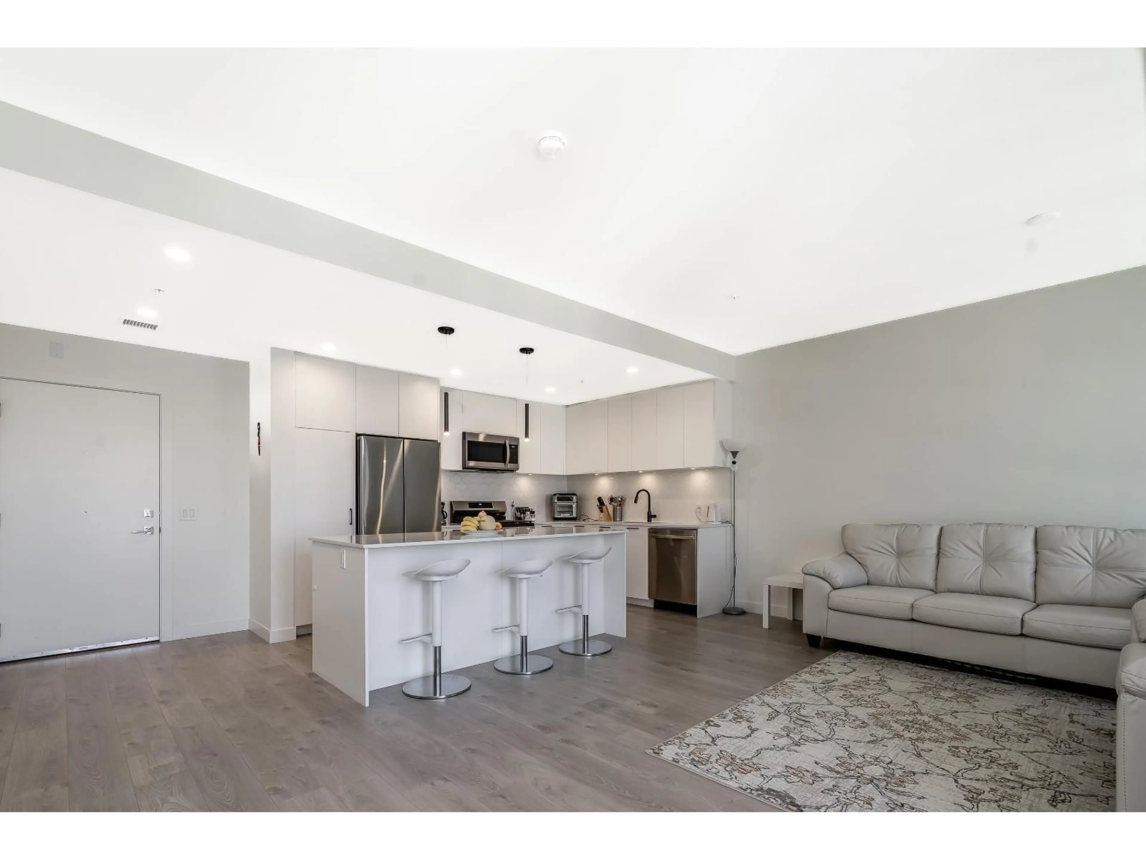 Open concept kitchen, unknown for 609 - 8379 201, Langley British Columbia V2Y3S6