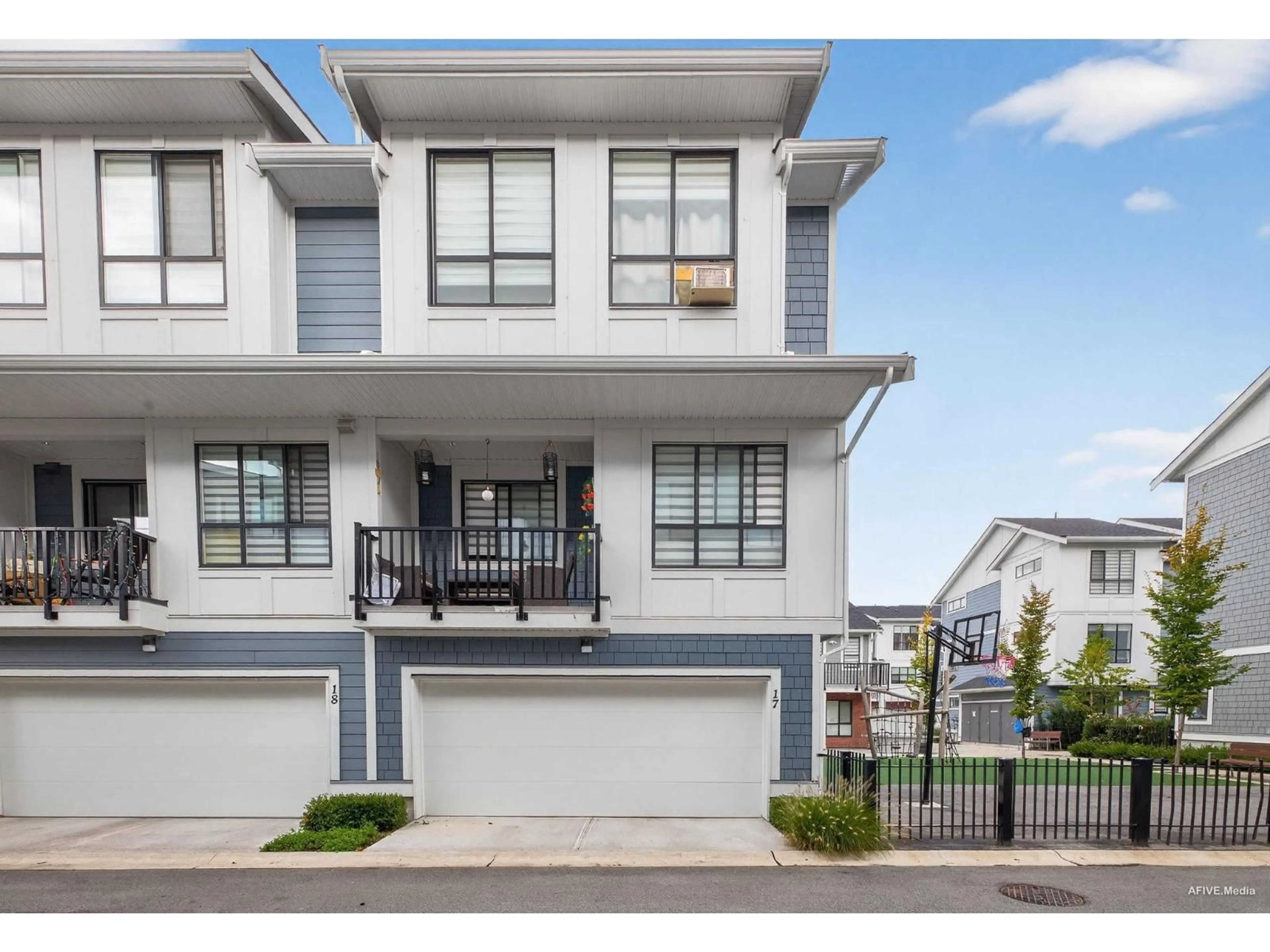 Home with vinyl exterior material, street for 17 - 11556 72A, Delta British Columbia V4C1A9