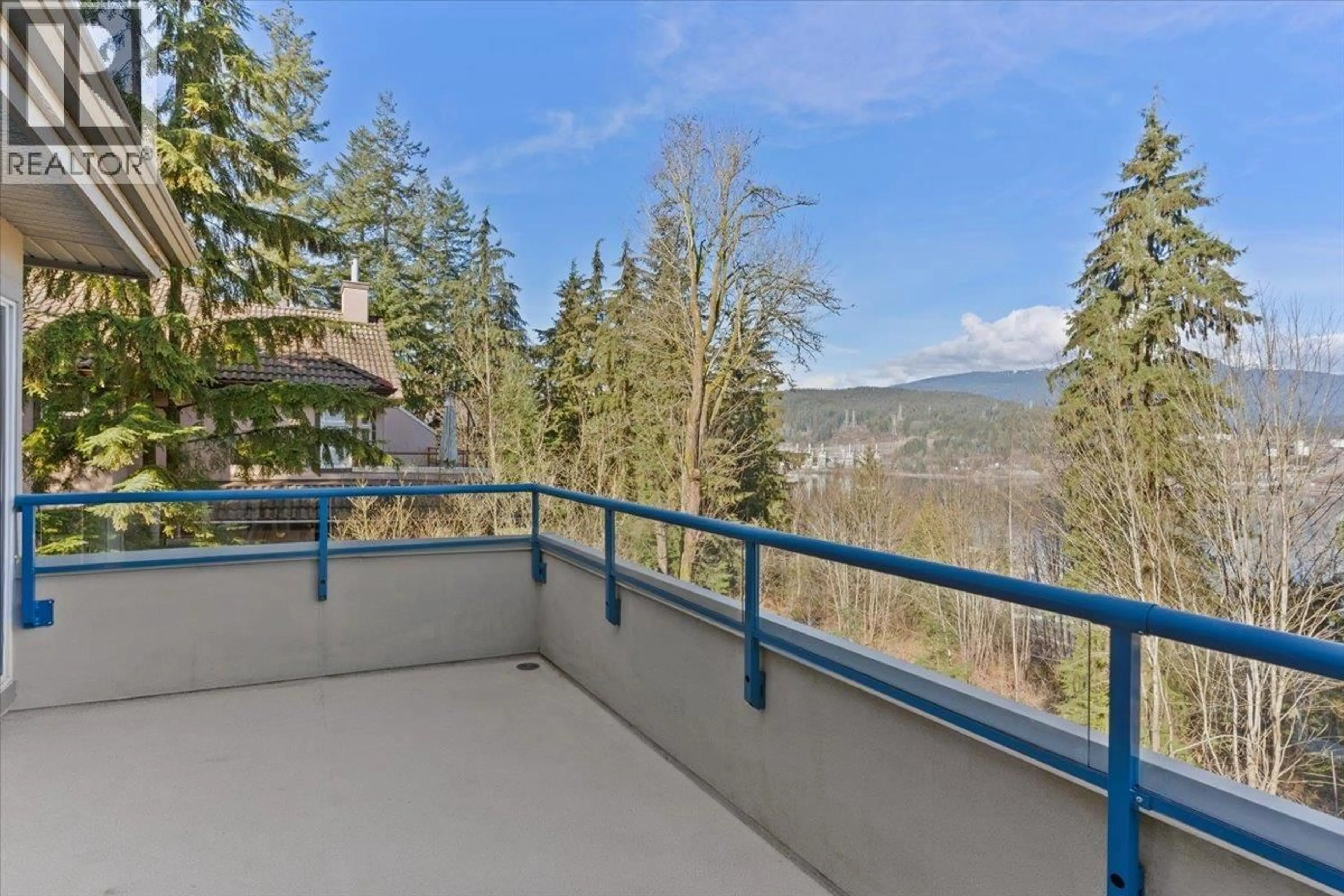 Balcony in the apartment, mountain view for 62 SHORELINE CIRCLE, Port Moody British Columbia V3N0H1