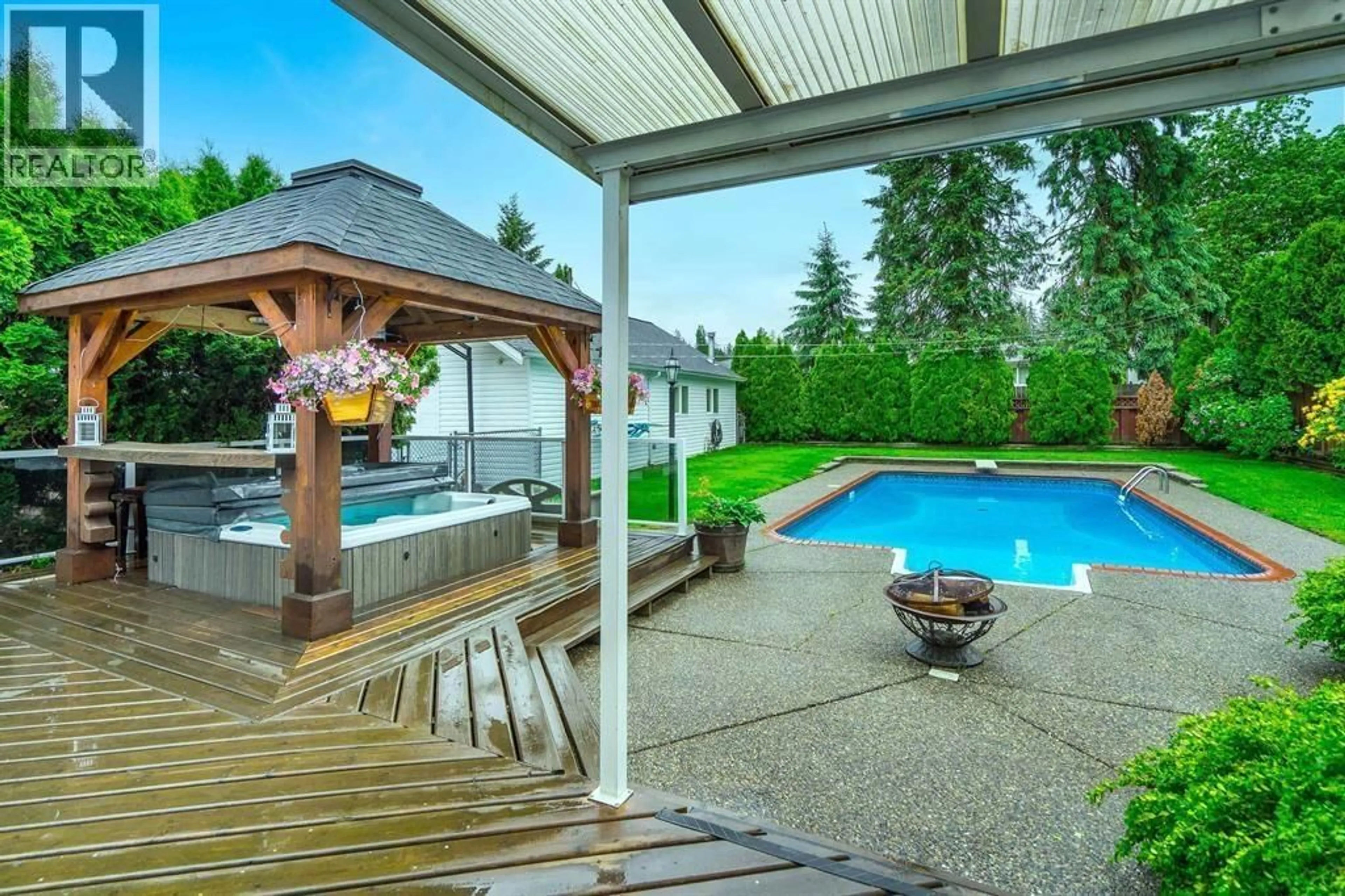 Pool for 24985 DEWDNEY TRUNK ROAD, Maple Ridge British Columbia V4R1X4