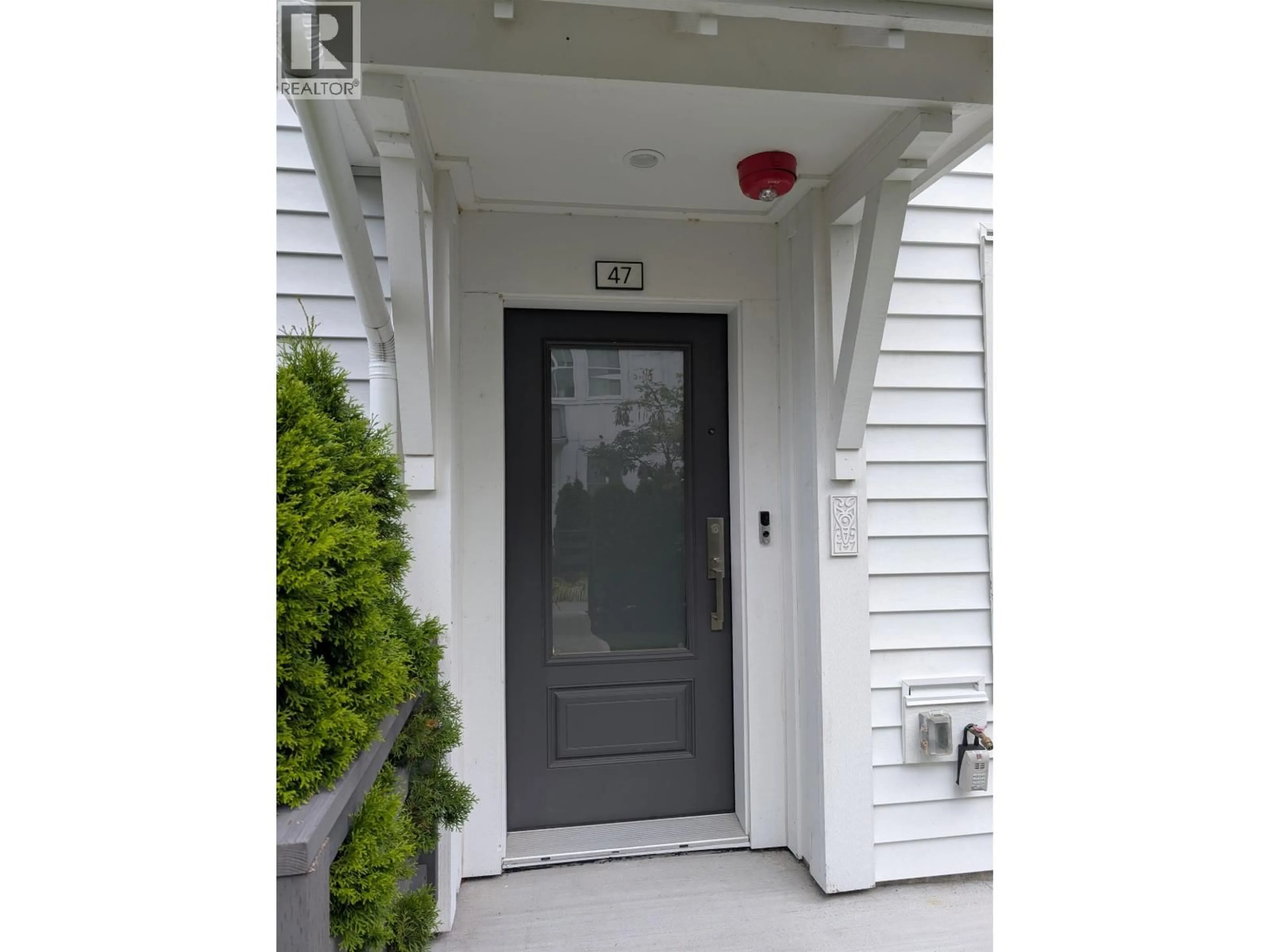 Indoor entryway for 47 - 4638 ORCA WAY, Tsawwassen British Columbia V4M0C2