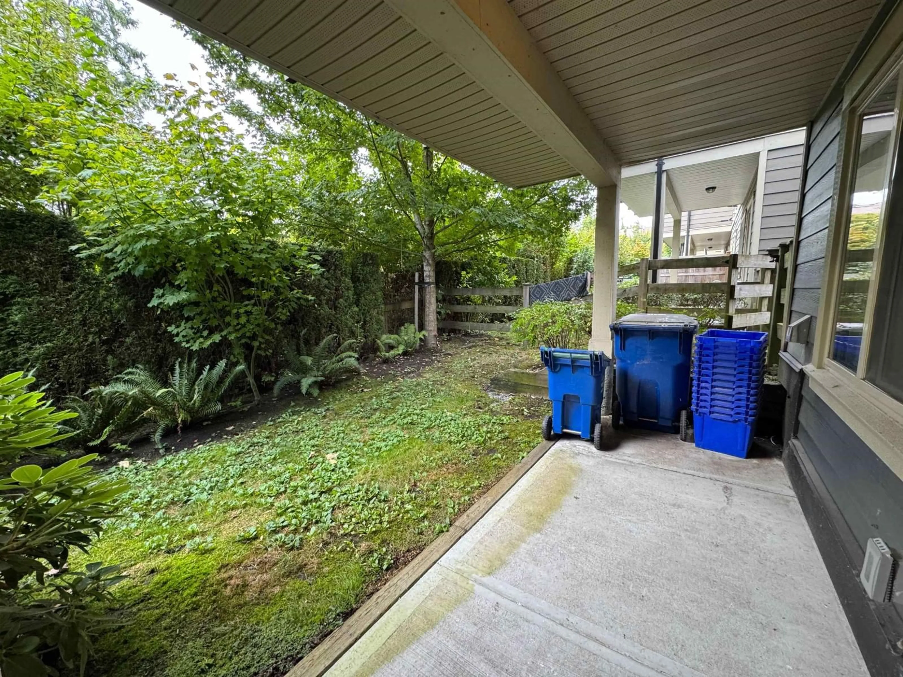 Patio, unknown for 77 - 19913 70, Langley British Columbia V2Y0S9