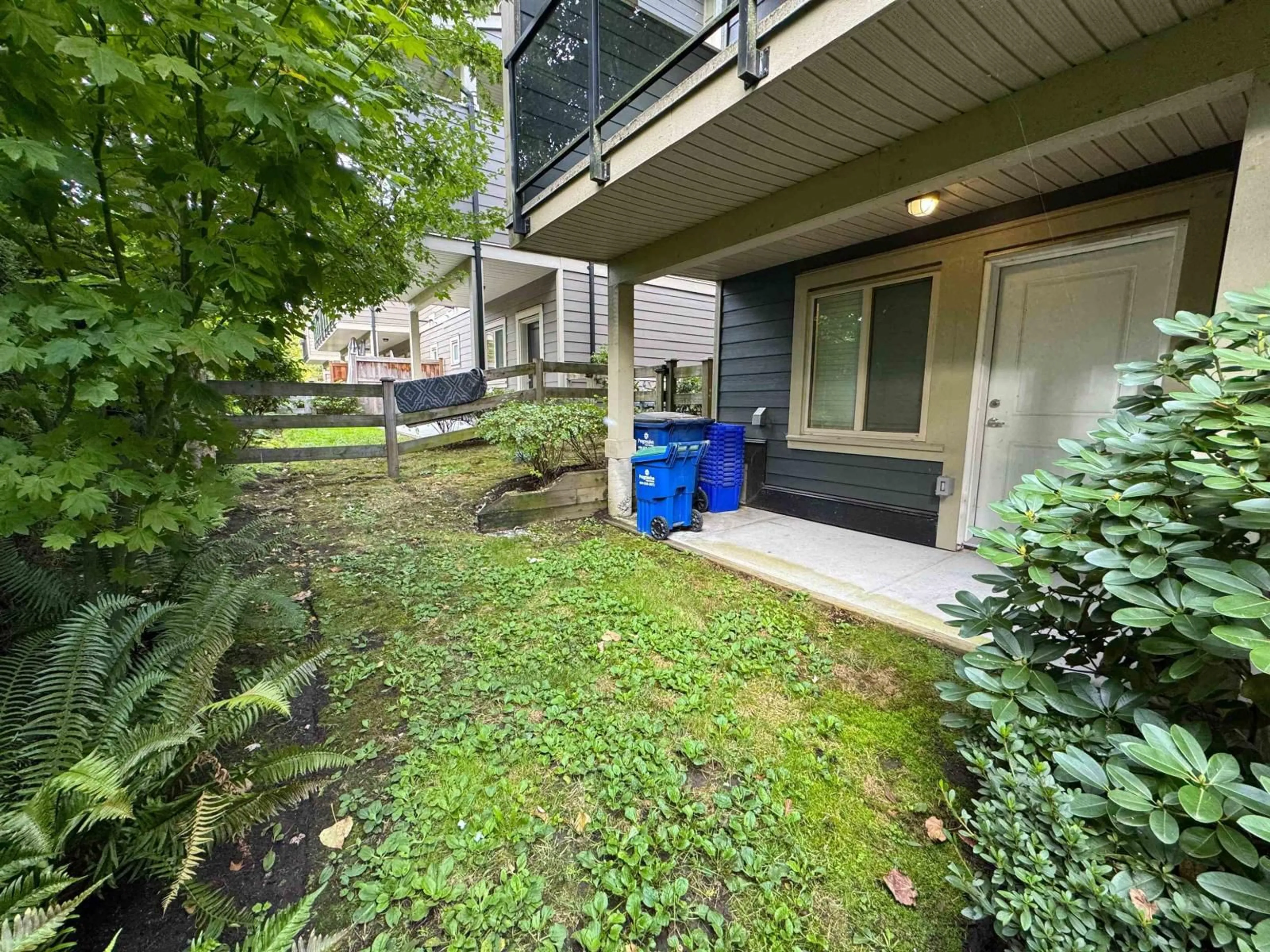 Patio, street for 77 - 19913 70, Langley British Columbia V2Y0S9