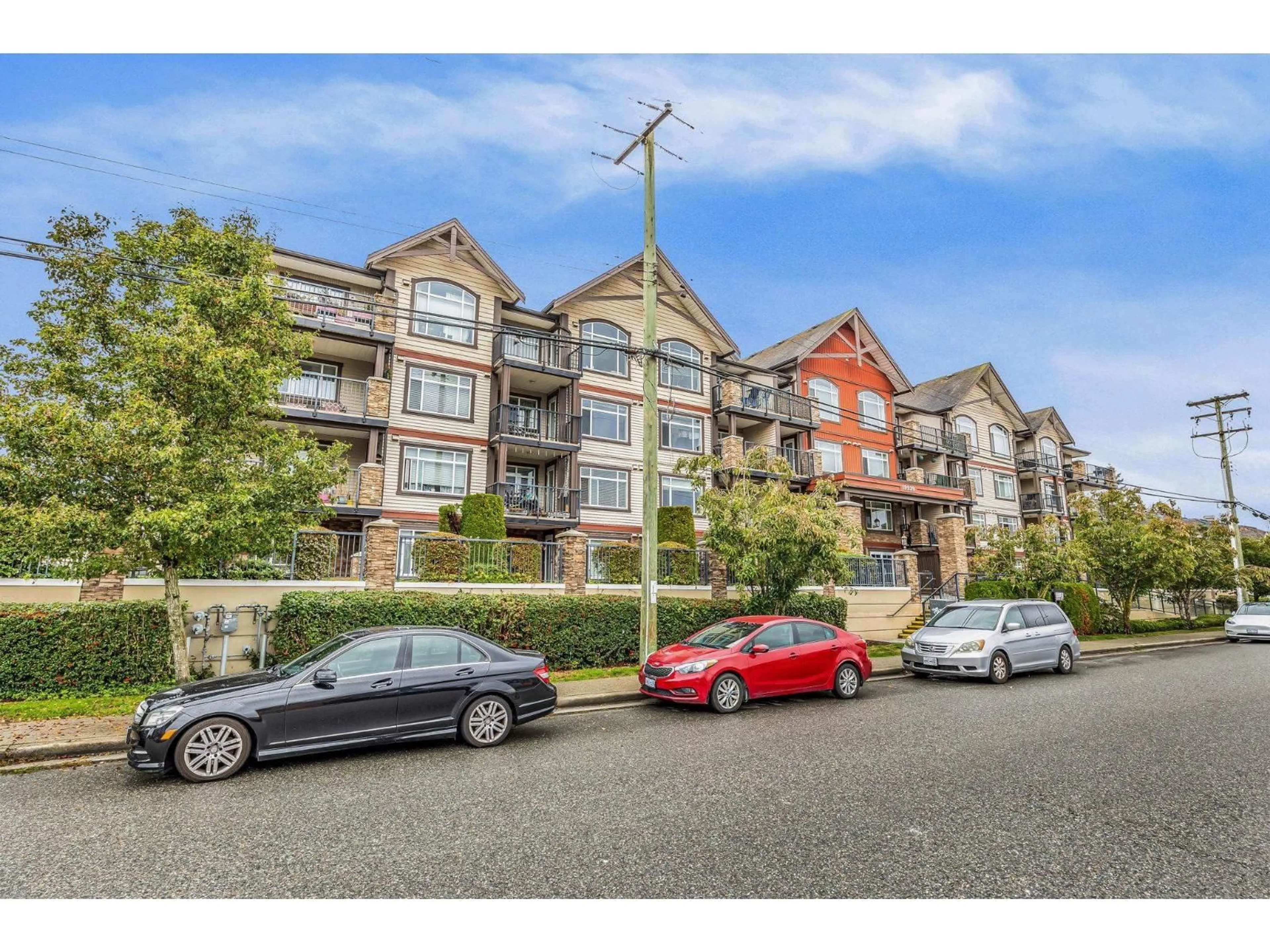 A pic from outside/outdoor area/front of a property/back of a property/a pic from drone, mountain view for 202 - 19939 55A, Langley British Columbia V3A3X4