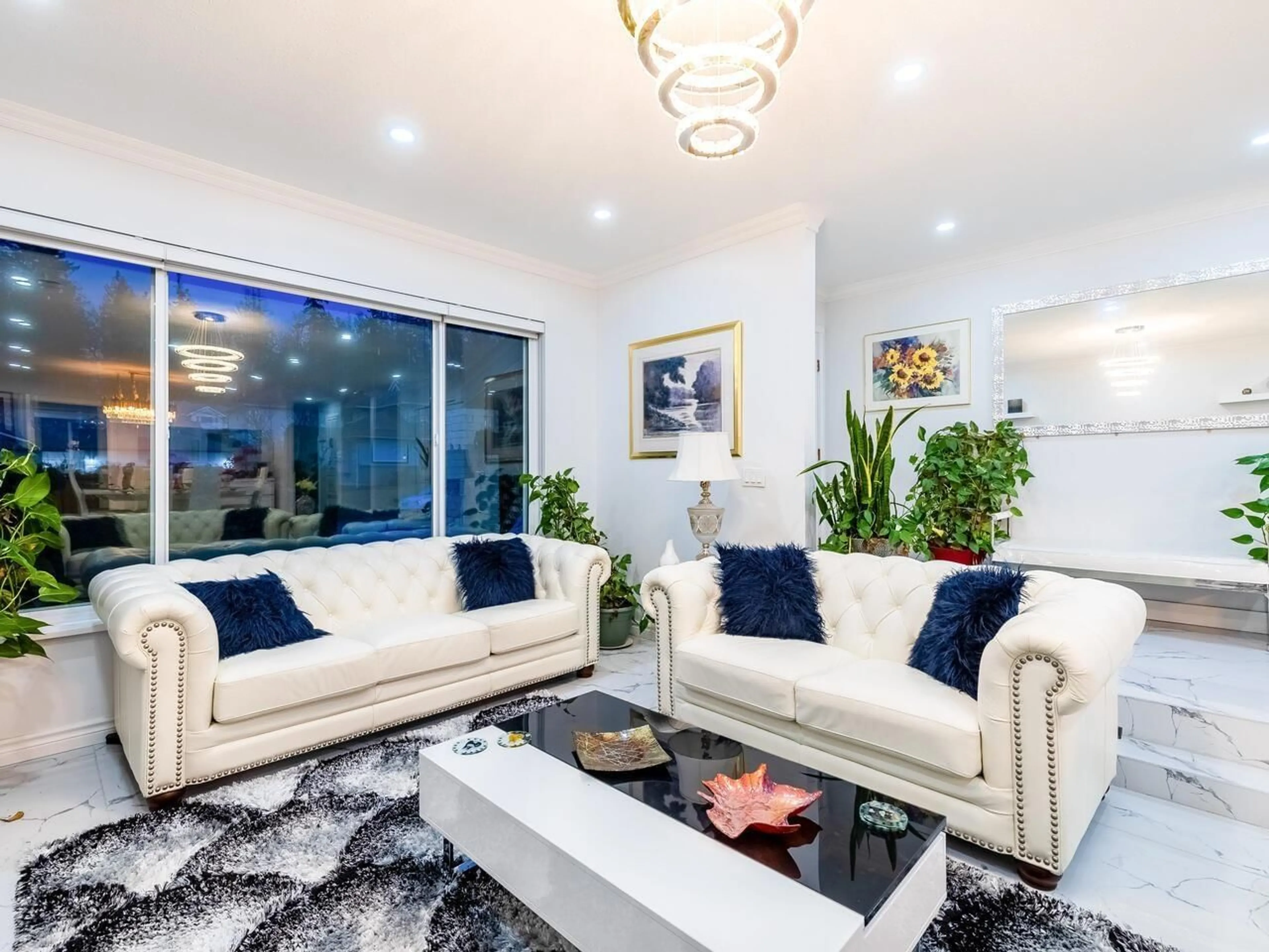 Living room with furniture, unknown for 5099 219, Langley British Columbia V3A8P7