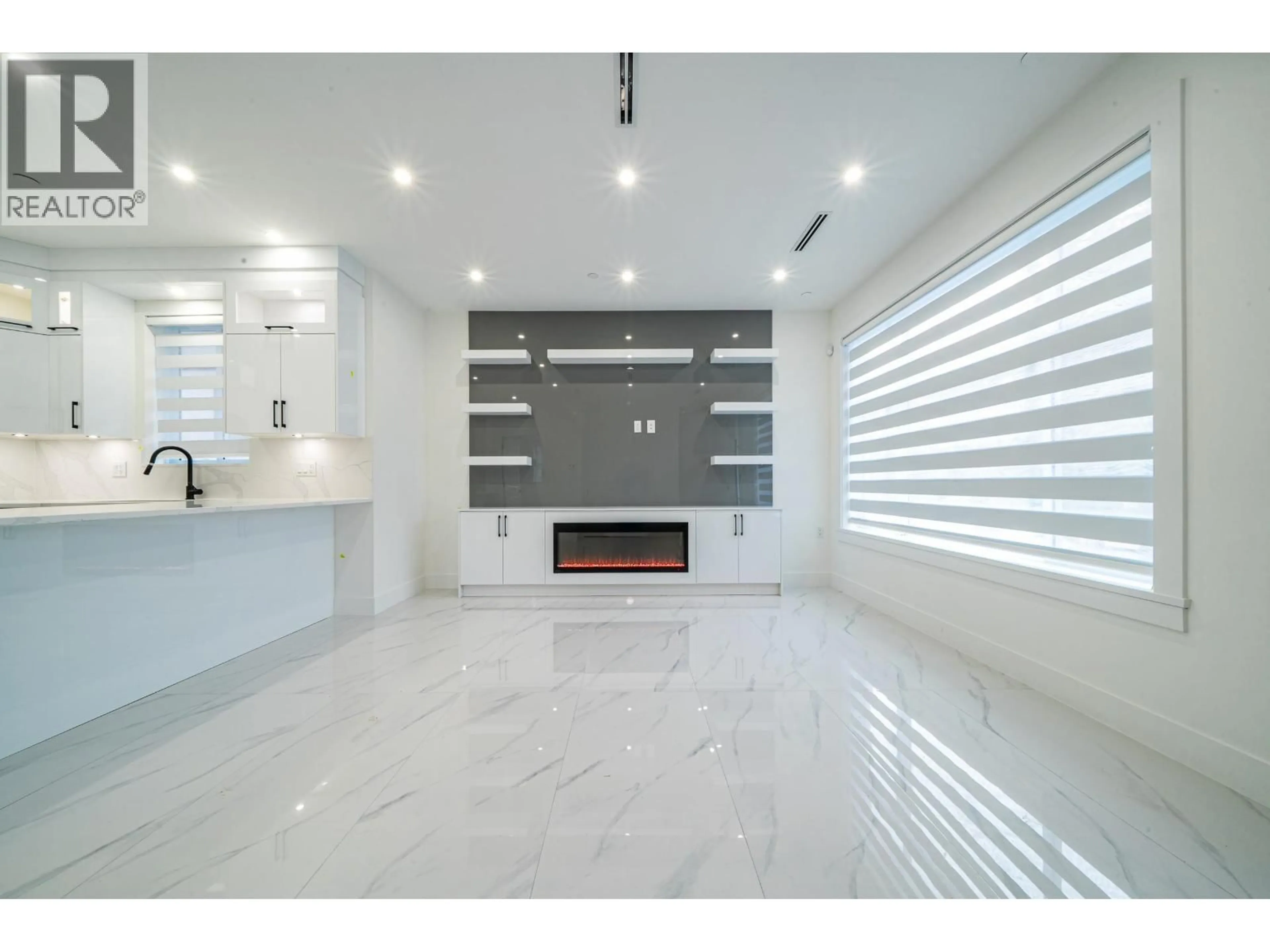 Unknown for 2174 46TH AVENUE, Vancouver British Columbia V5P1P4