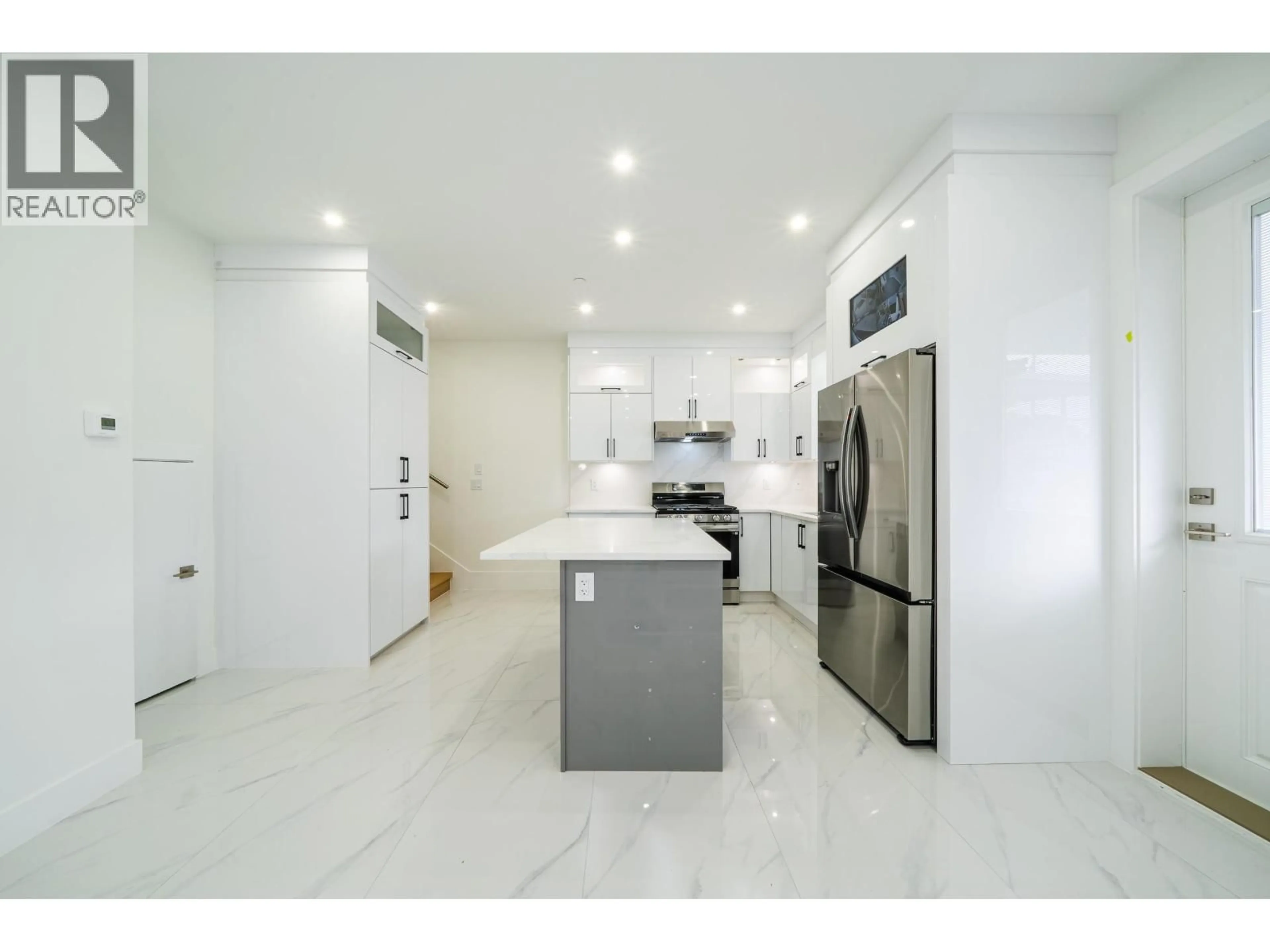 Open concept kitchen, ceramic/tile floor for 2174 46TH AVENUE, Vancouver British Columbia V5P1P4