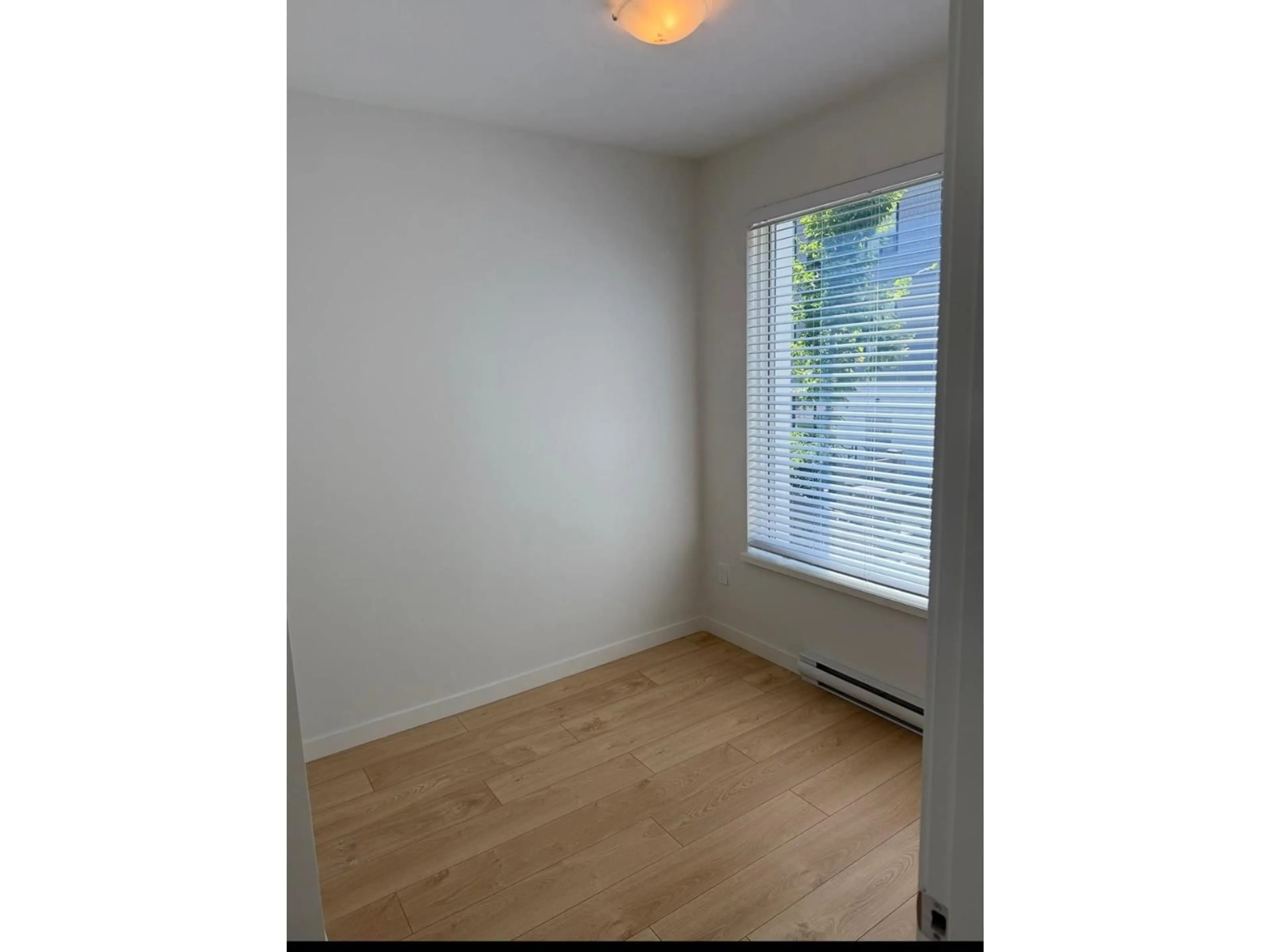 A pic of a room for 113 - 15858 FRASER, Surrey British Columbia V4N6X4