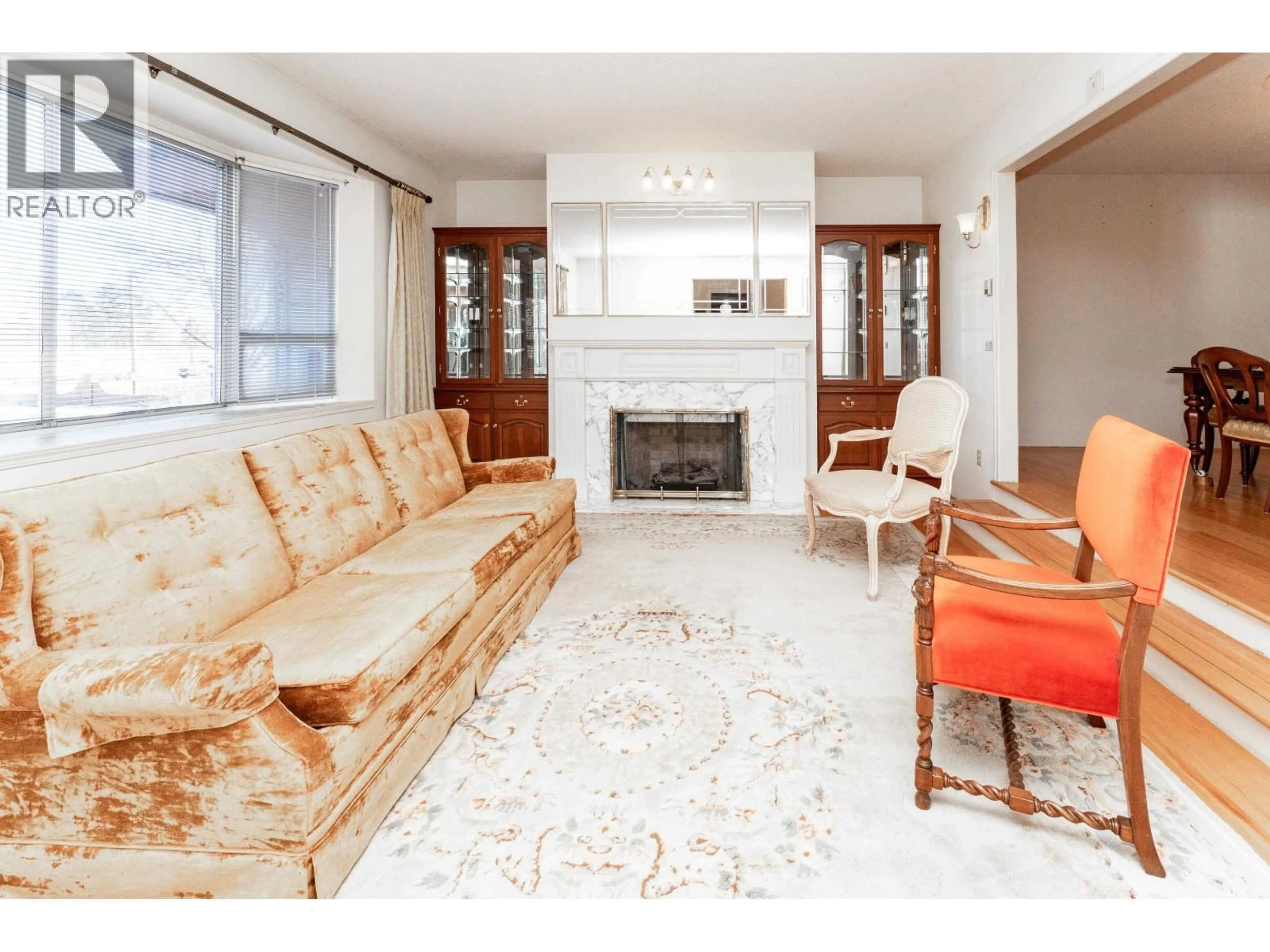 Living room with furniture, unknown for 11871 NO. 3 ROAD, Richmond British Columbia V7A1X3
