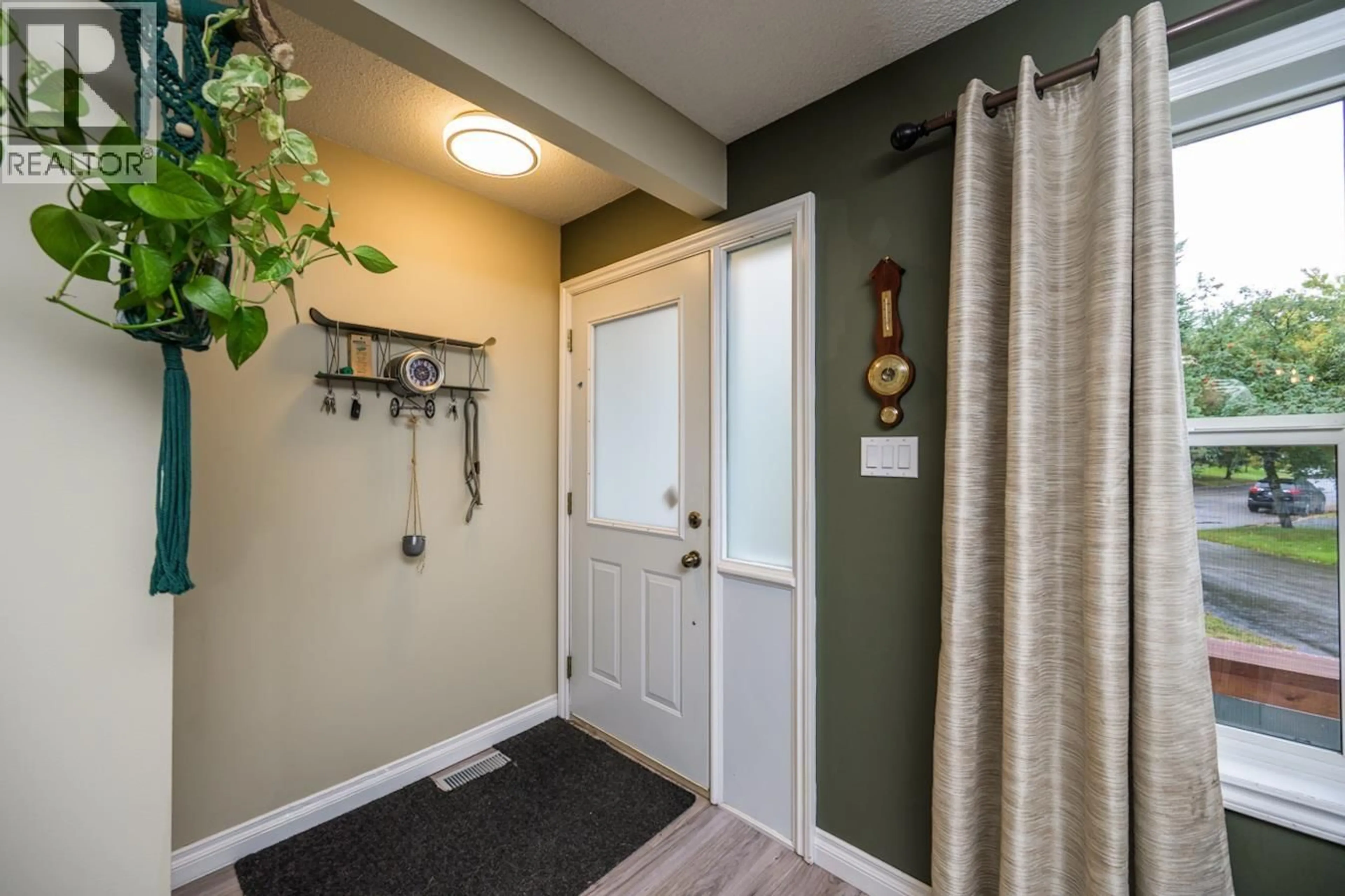 Indoor entryway for 2441 LISGAR CRESCENT, Prince George British Columbia V2N1C4