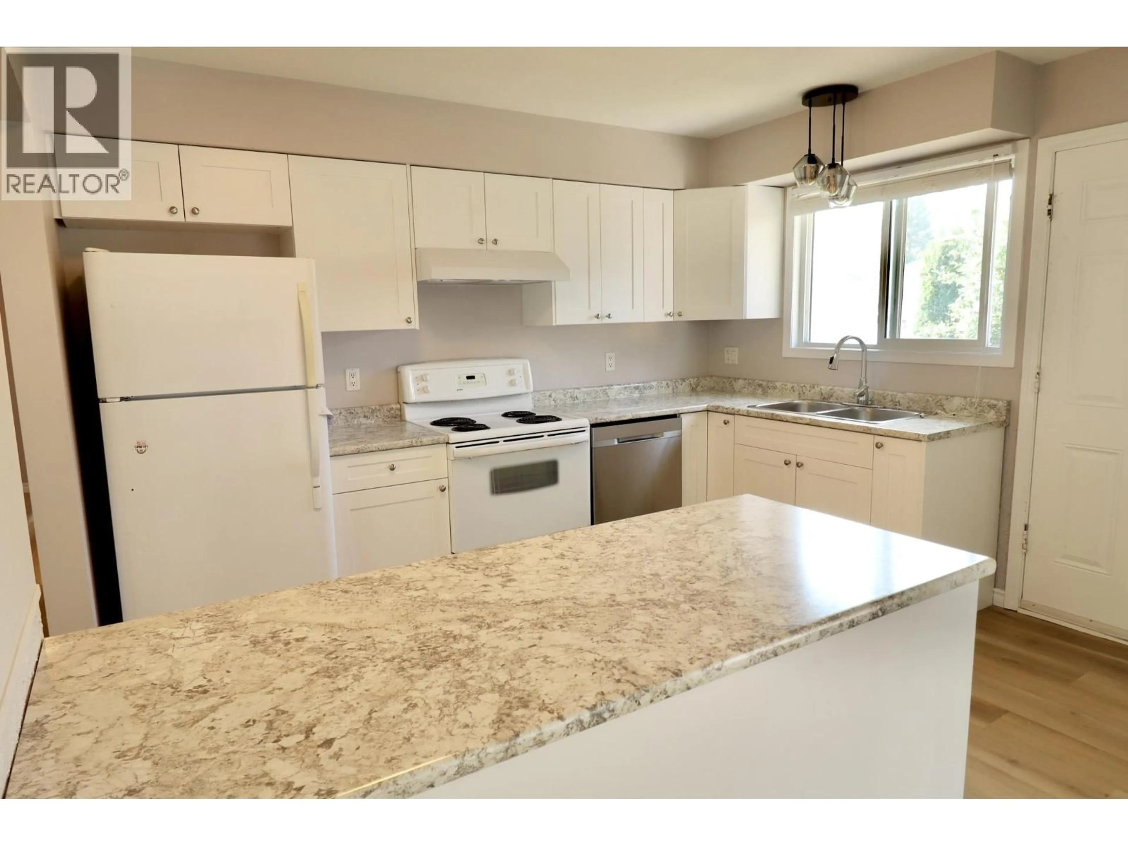 Standard kitchen, unknown for 4523 HUNTER AVENUE, Prince George British Columbia V2M5V7