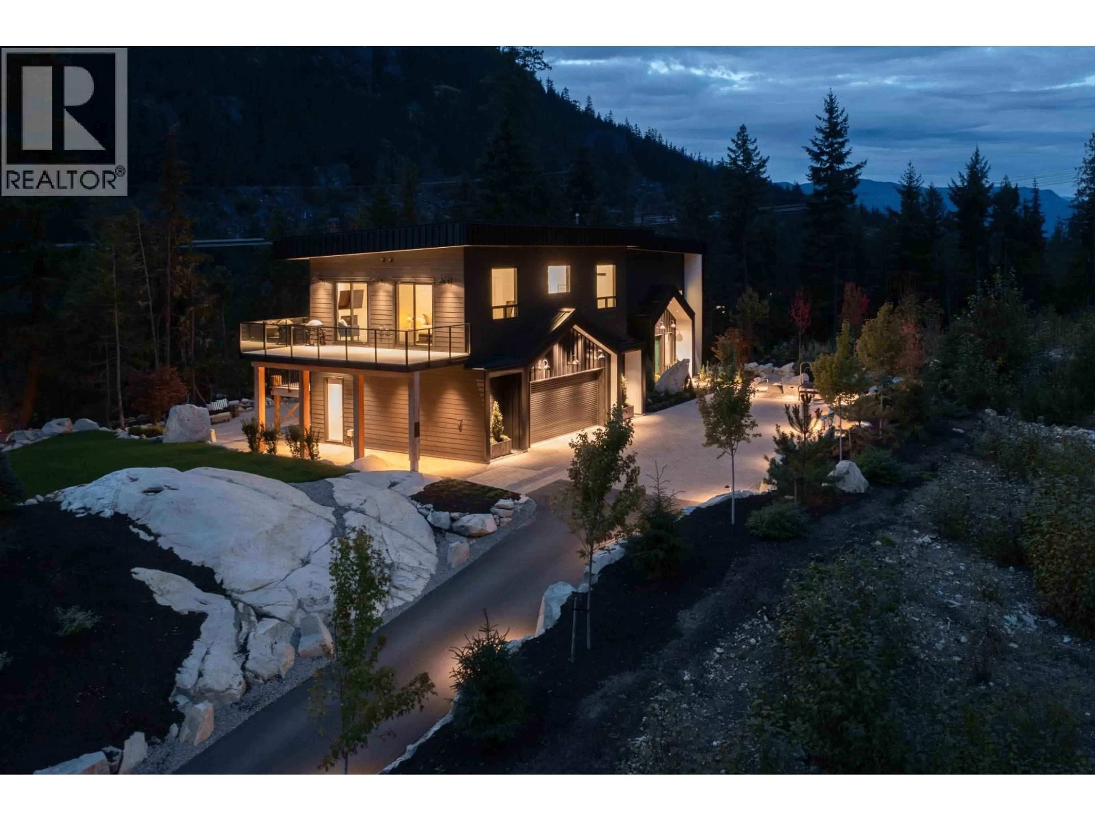 A pic from outside/outdoor area/front of a property/back of a property/a pic from drone, mountain view for 9146 WEDGE CREEK RISE, Whistler British Columbia V8E1M1