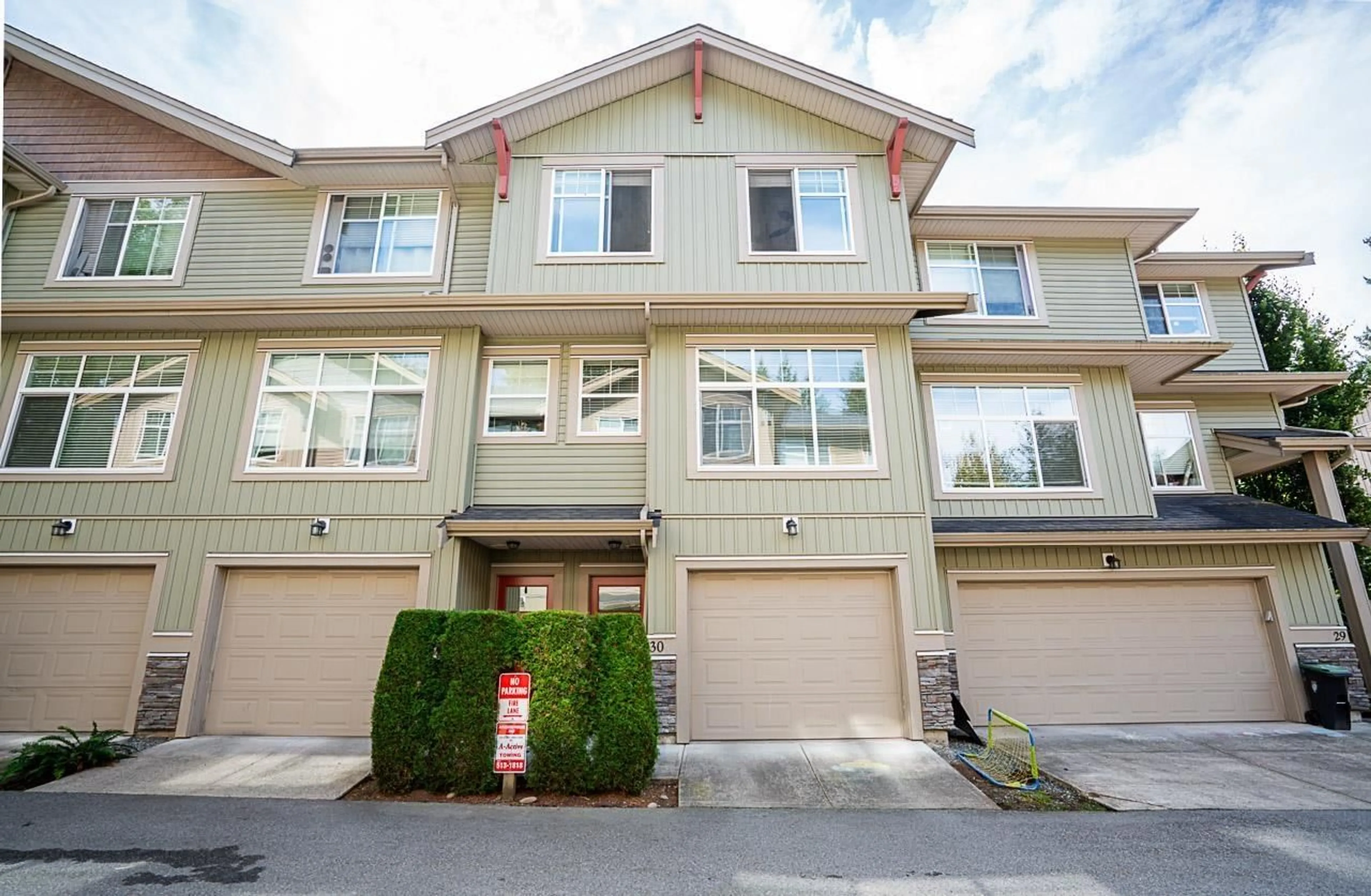 Unknown for 30 - 20967 76, Langley British Columbia V2Y0L9