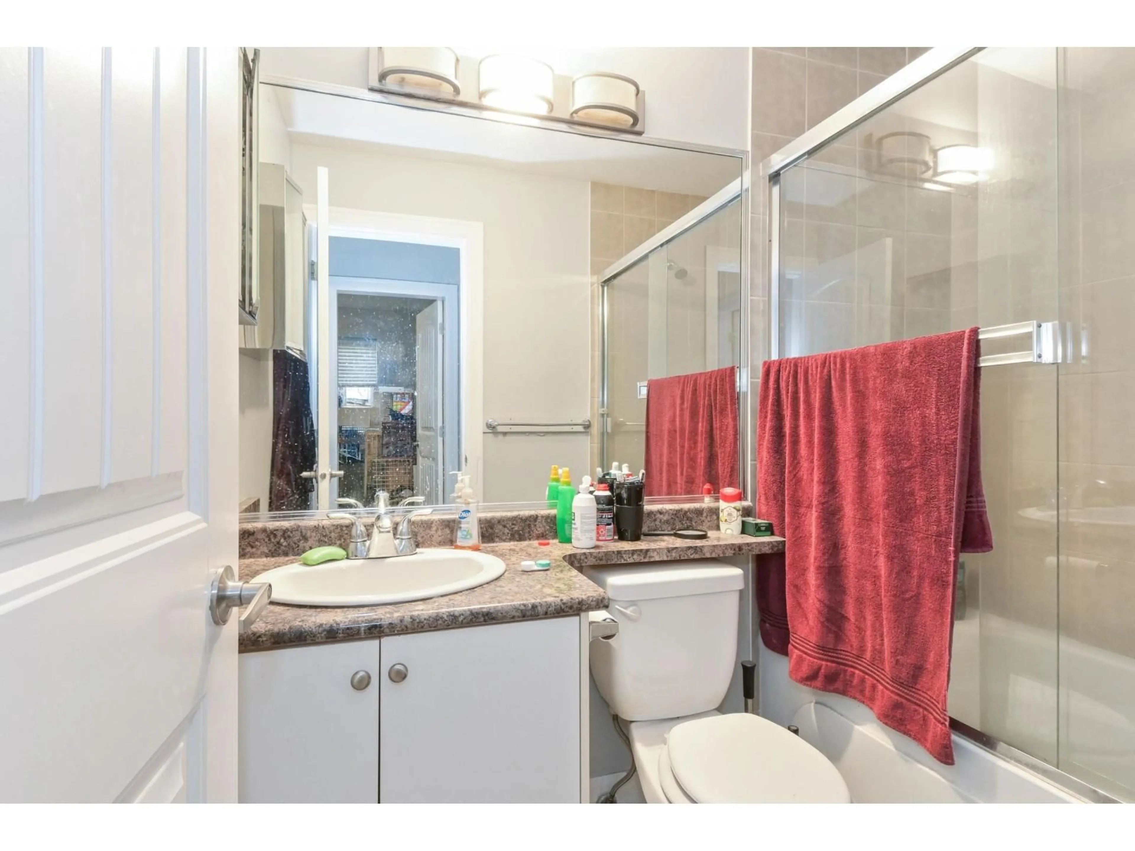 Floor plan for 6351 167B, Surrey British Columbia V3S1X3