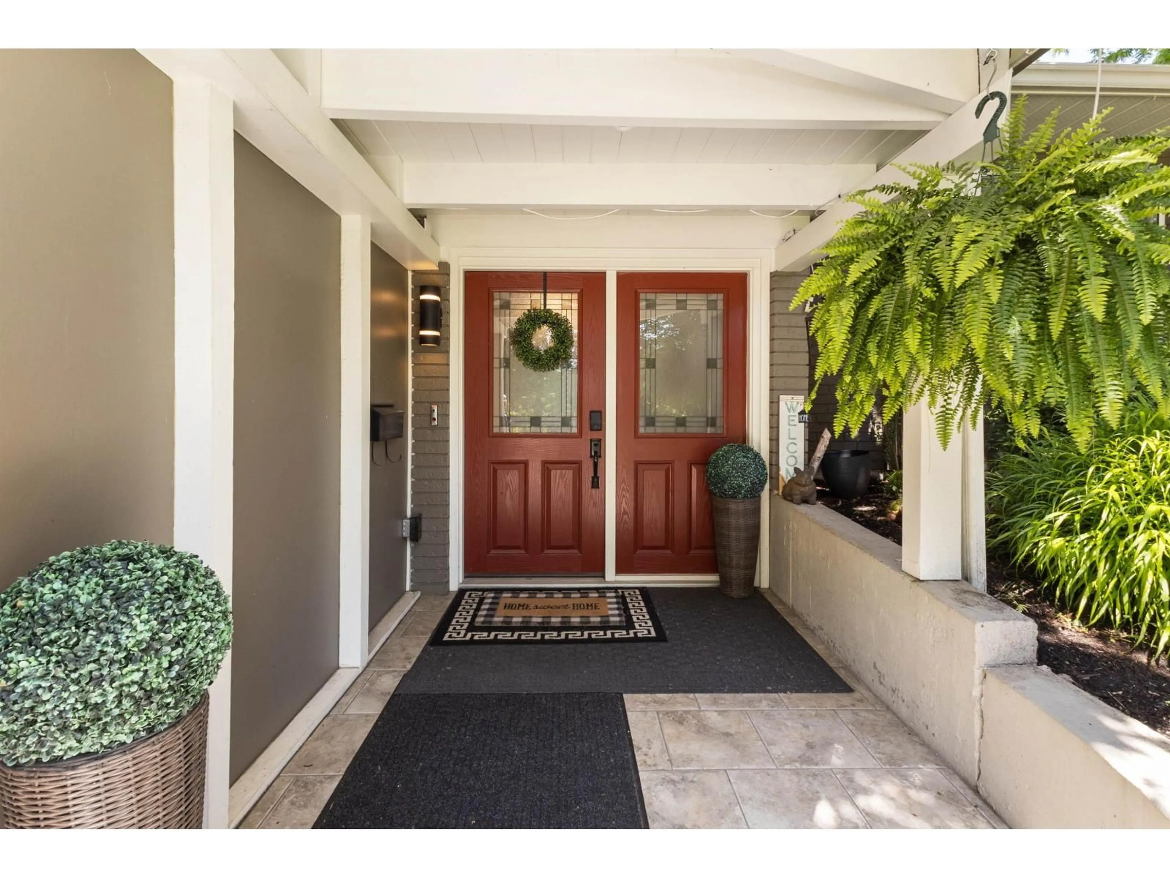 Indoor entryway for 46403 HOPE RIVER ROAD, Chilliwack British Columbia V2P3P4