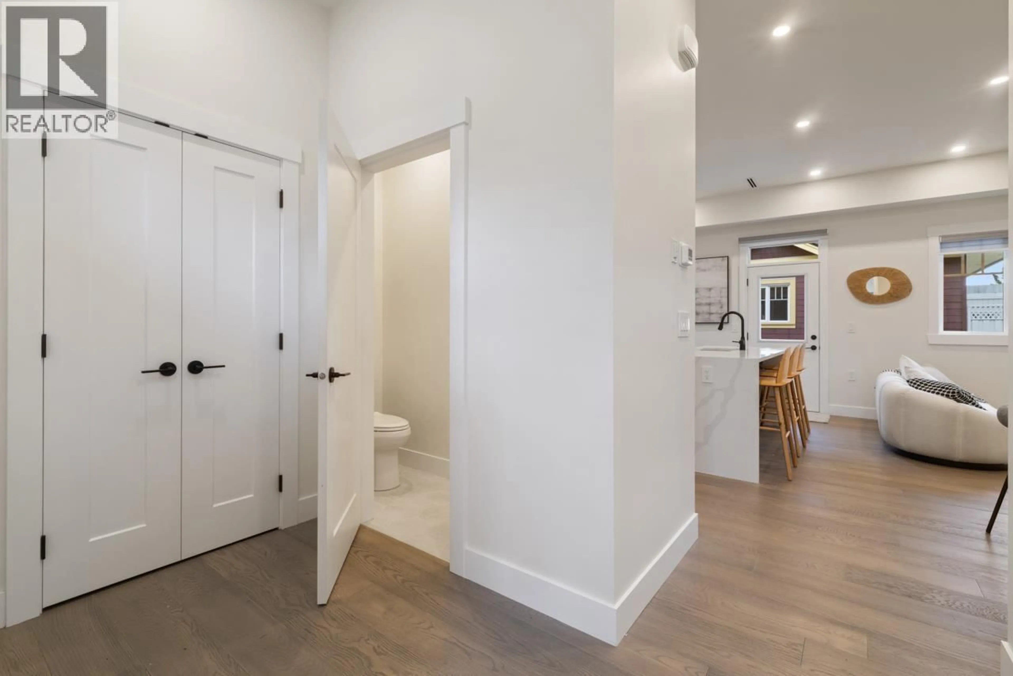 Indoor entryway for 102 - 235 LEBLEU STREET, Surrey British Columbia V3K4L7