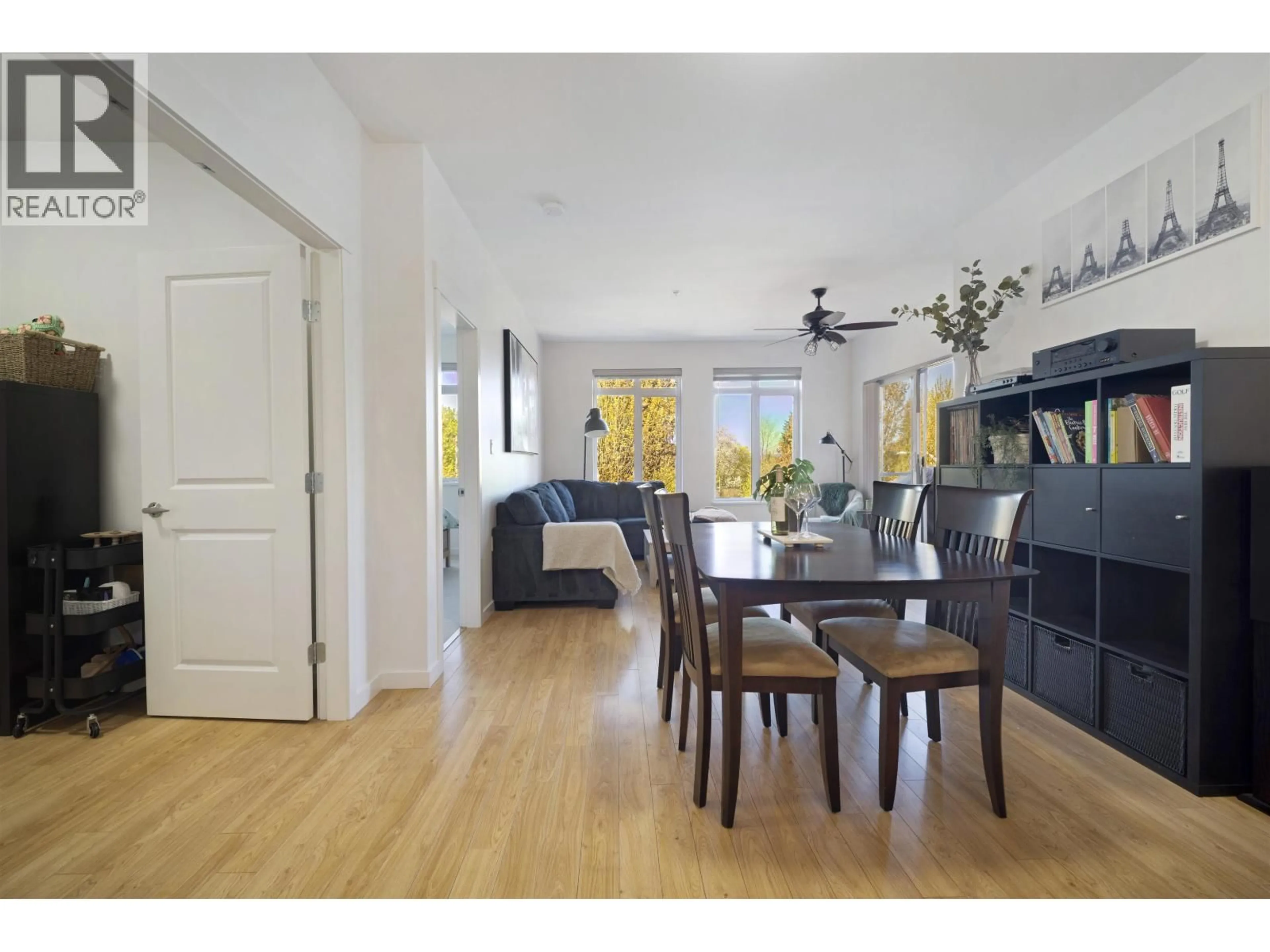 Dining room, wood/laminate floor for 323 - 12350 HARRIS ROAD, Pitt Meadows British Columbia V3Y0C5